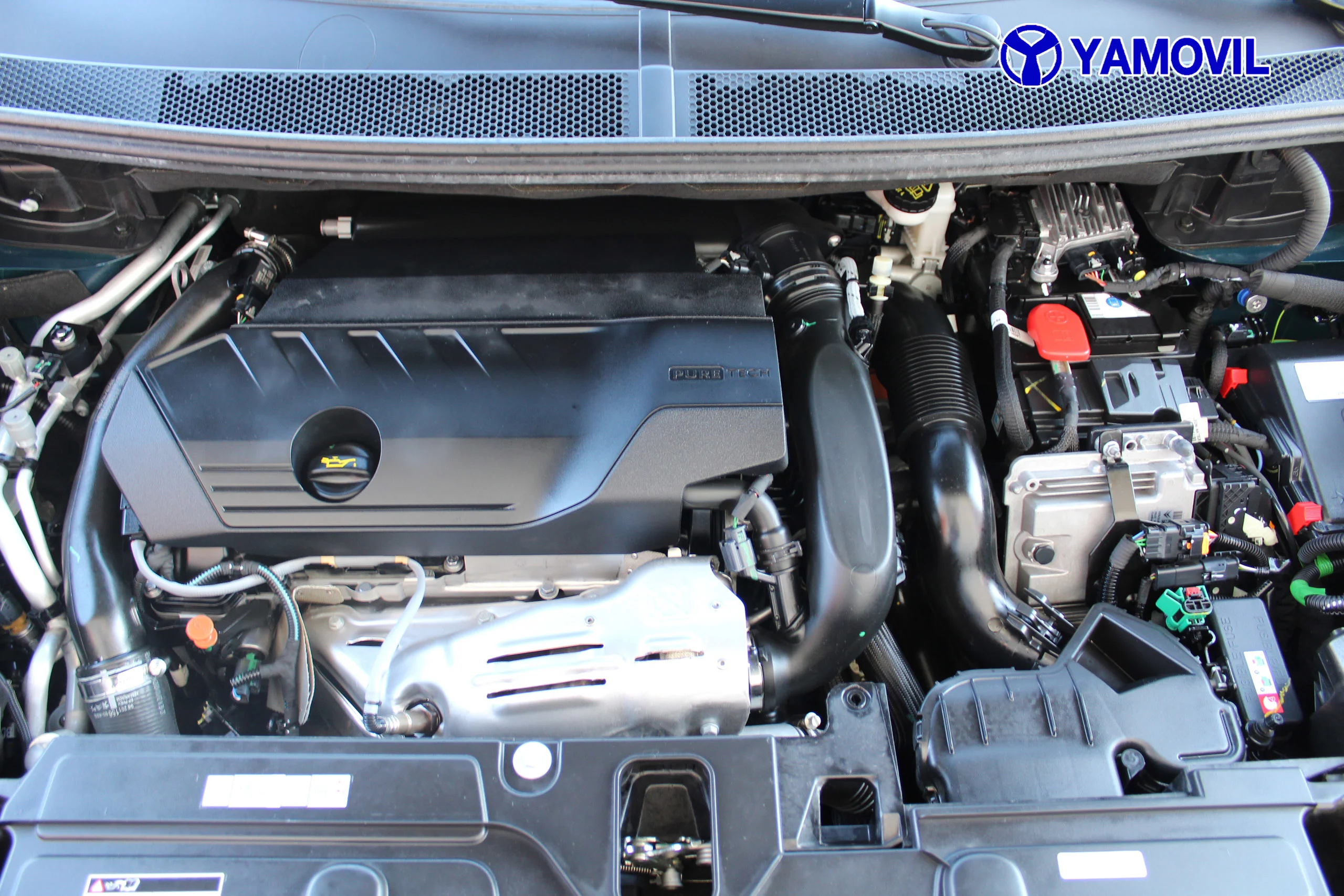 Peugeot 3008 SUV HYBRID 225 e-EAT8 ALLURE 5P AUT. HÍBRIDO ENCHUFABLE - Foto 8