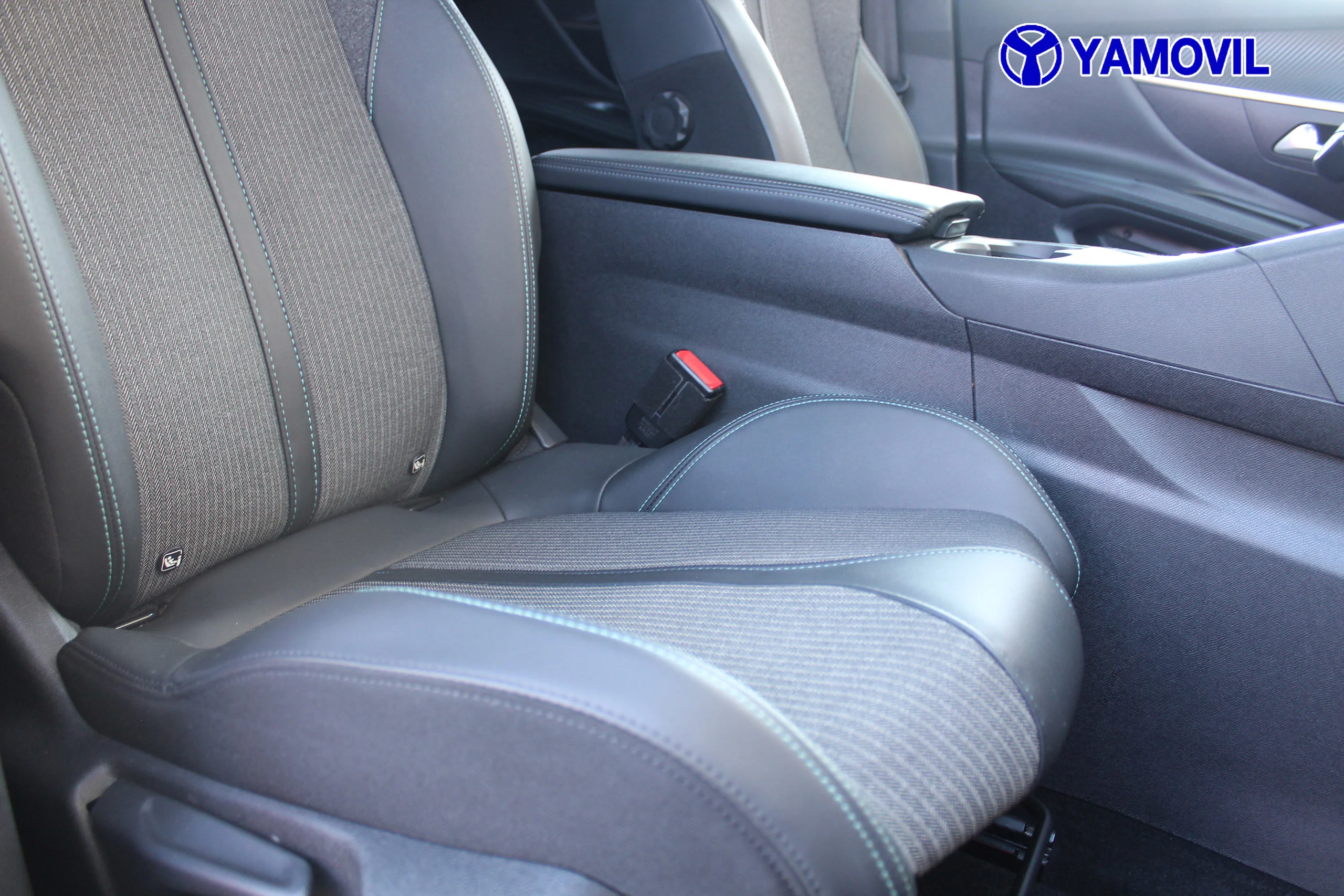Peugeot 3008 SUV HYBRID 225 e-EAT8 ALLURE 5P AUT. HÍBRIDO ENCHUFABLE - Foto 18