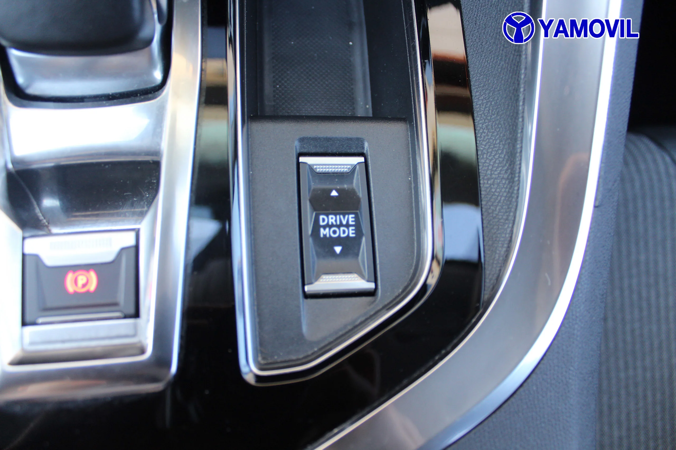 Peugeot 3008 SUV HYBRID 225 e-EAT8 ALLURE 5P AUT. HÍBRIDO ENCHUFABLE - Foto 29