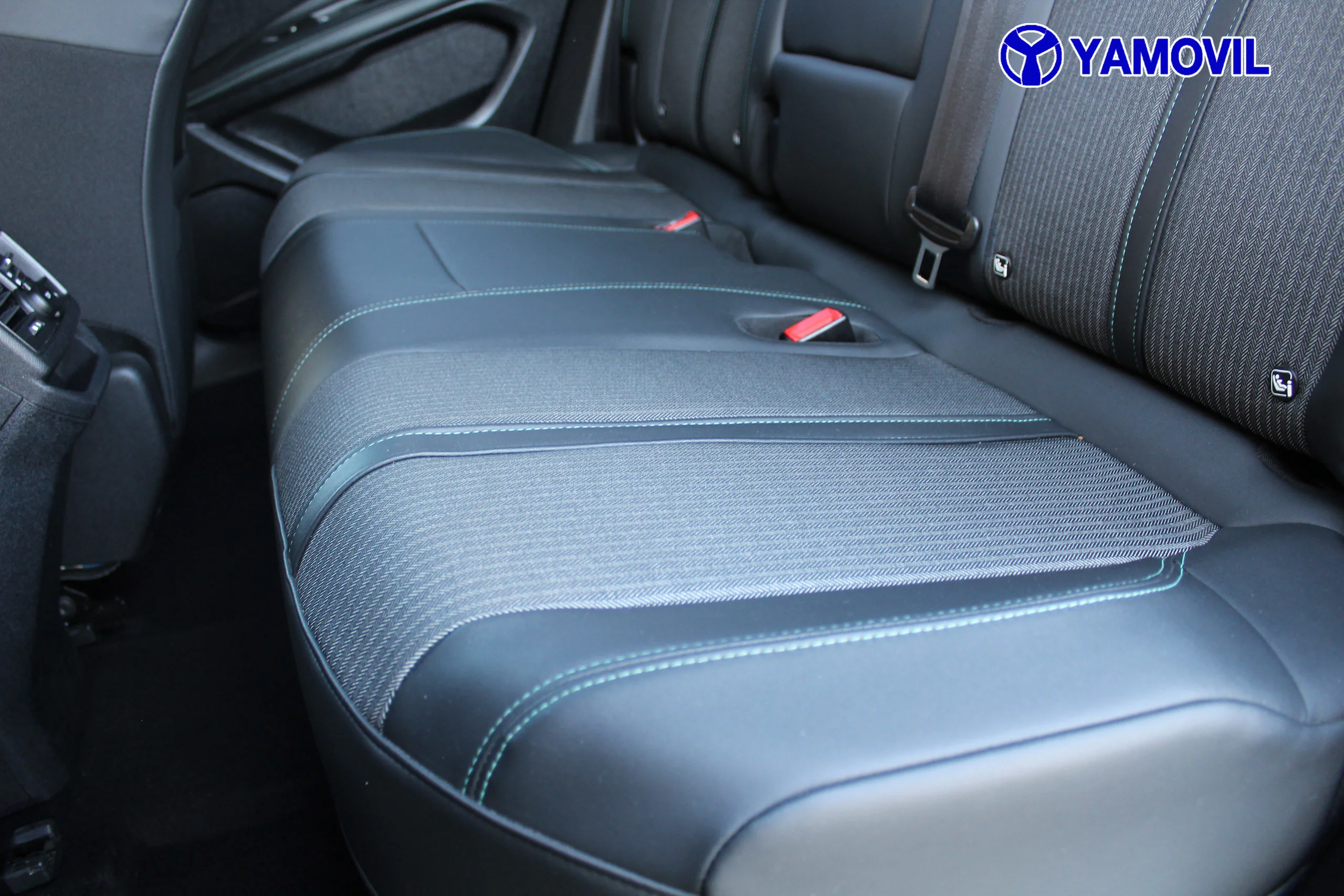 Peugeot 3008 SUV HYBRID 225 e-EAT8 ALLURE 5P AUT. HÍBRIDO ENCHUFABLE - Foto 16
