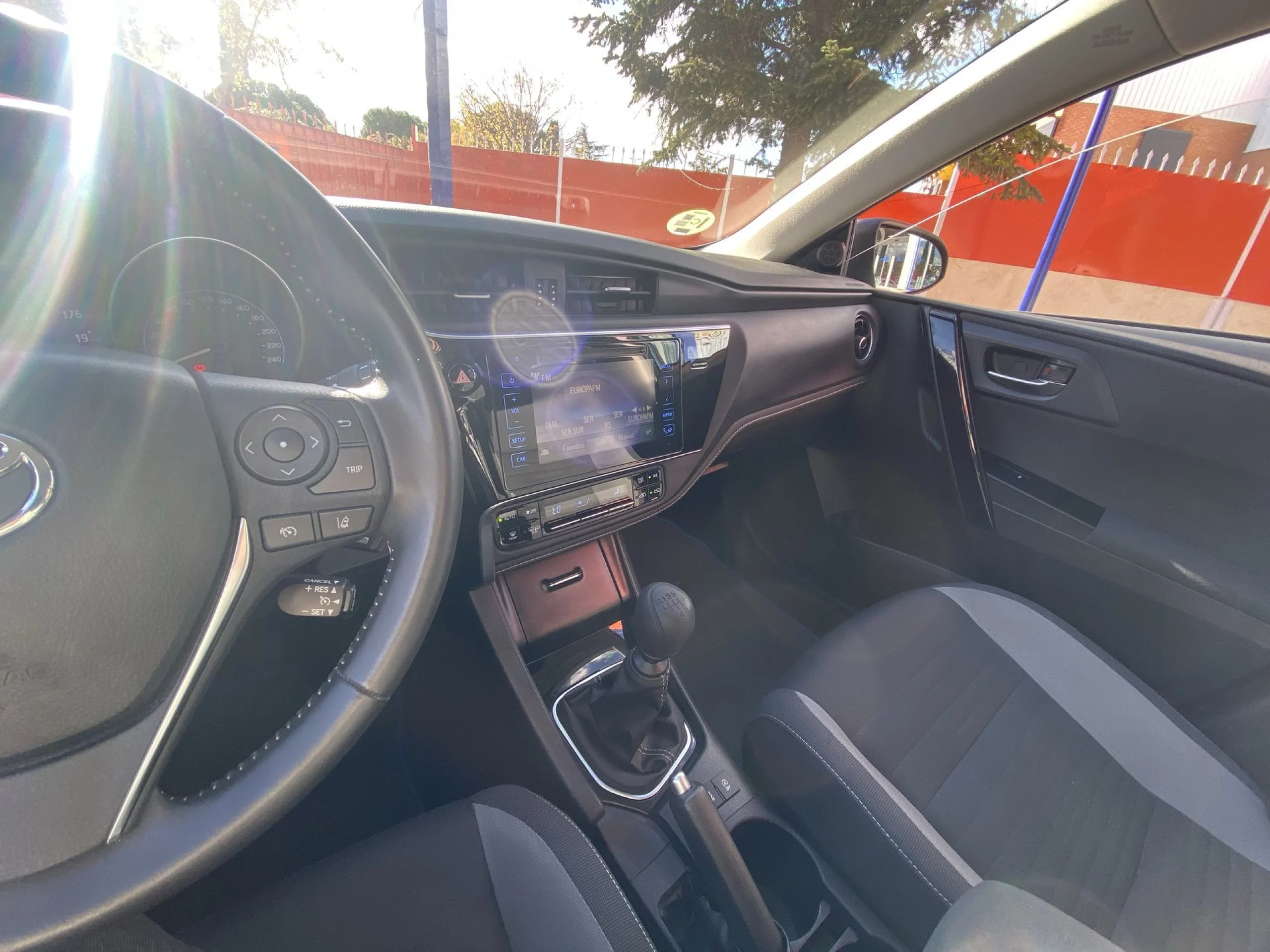 Toyota Auris 120T Active (Business Plus) 85 kW (116 CV) - Foto 17