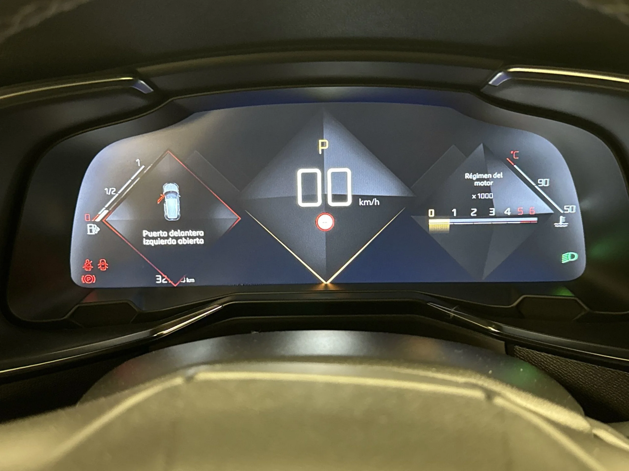 DS DS7 Crossback BlueHDi 130 DE Bastille + AT 96 kW (130 CV) - Foto 11