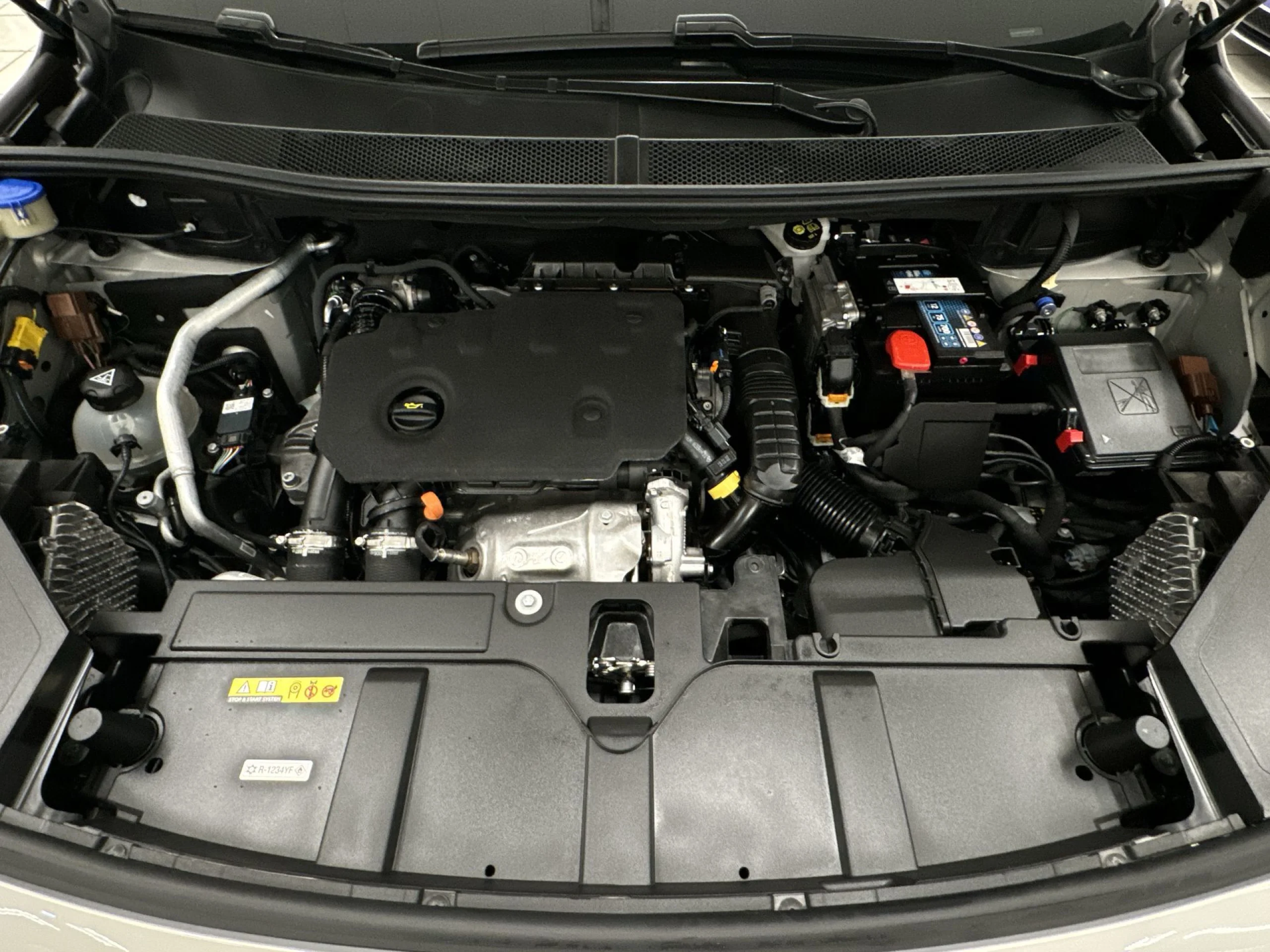 DS DS7 Crossback BlueHDi 130 DE Bastille + AT 96 kW (130 CV) - Foto 21