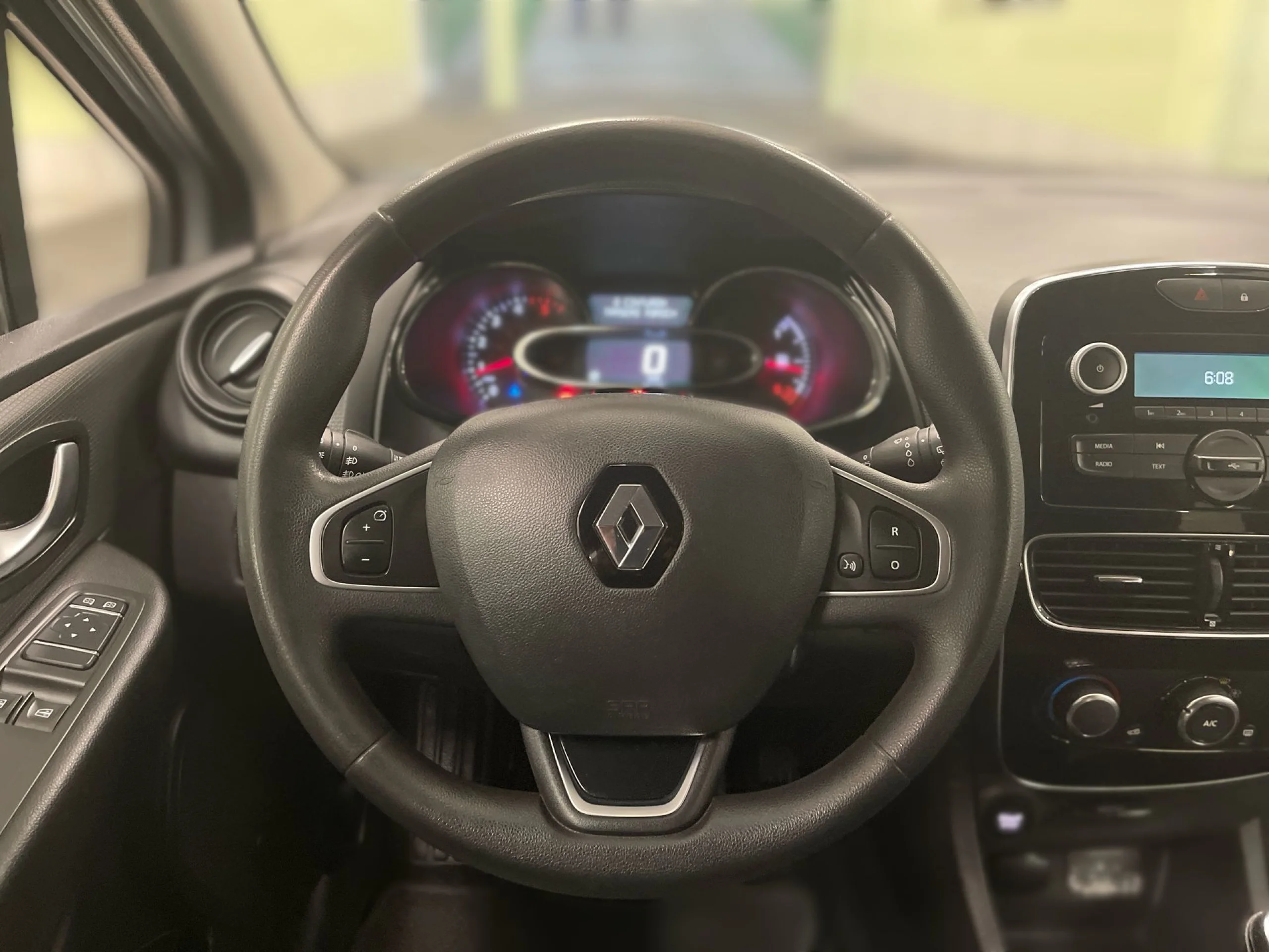 Renault Clio Business Energy dCi 66 kW (90 CV) - Foto 10