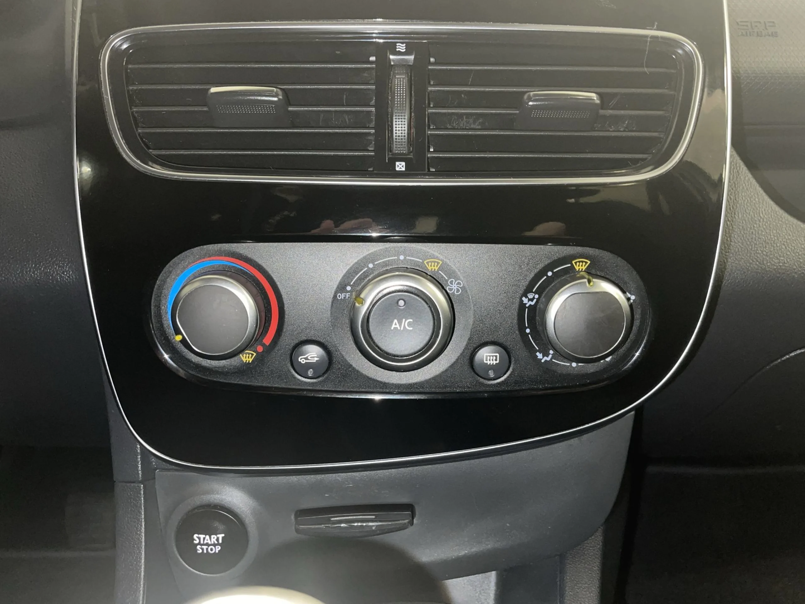 Renault Clio Business Energy dCi 66 kW (90 CV) - Foto 13
