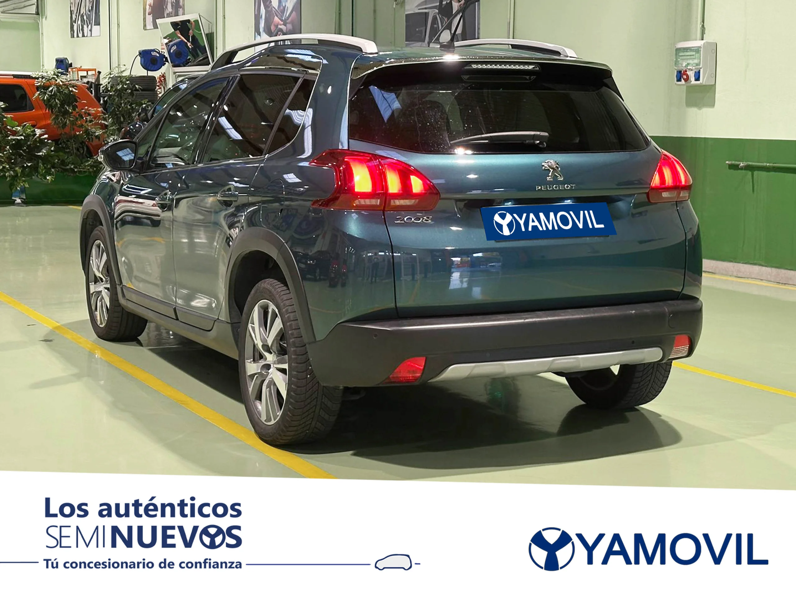 Peugeot 2008 PureTech 130 SANDS Allure 96 kW (130 CV) - Foto 4