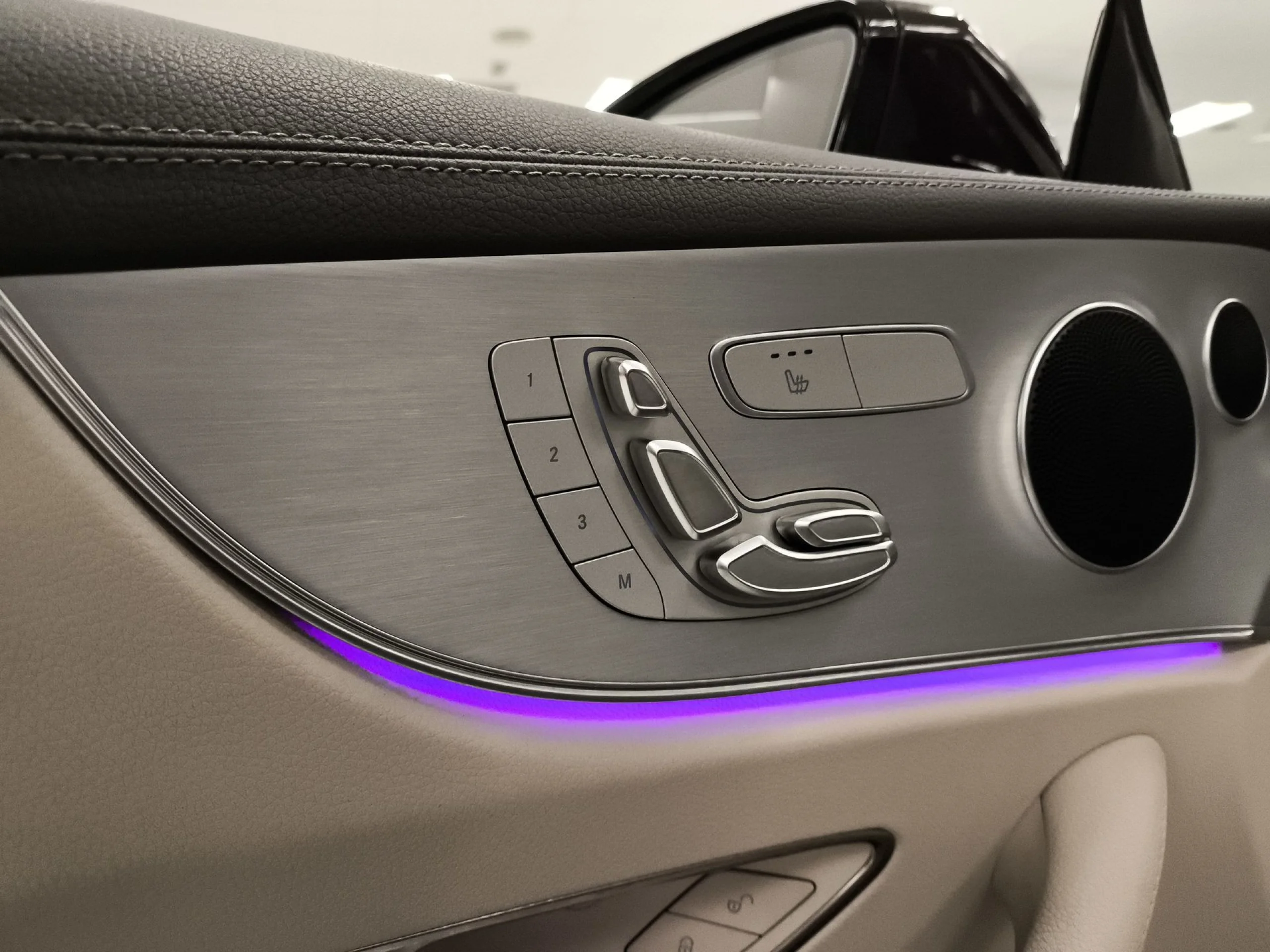 Mercedes-Benz Clase E E 220 d Coupe 143 kW (194 CV) - Foto 9