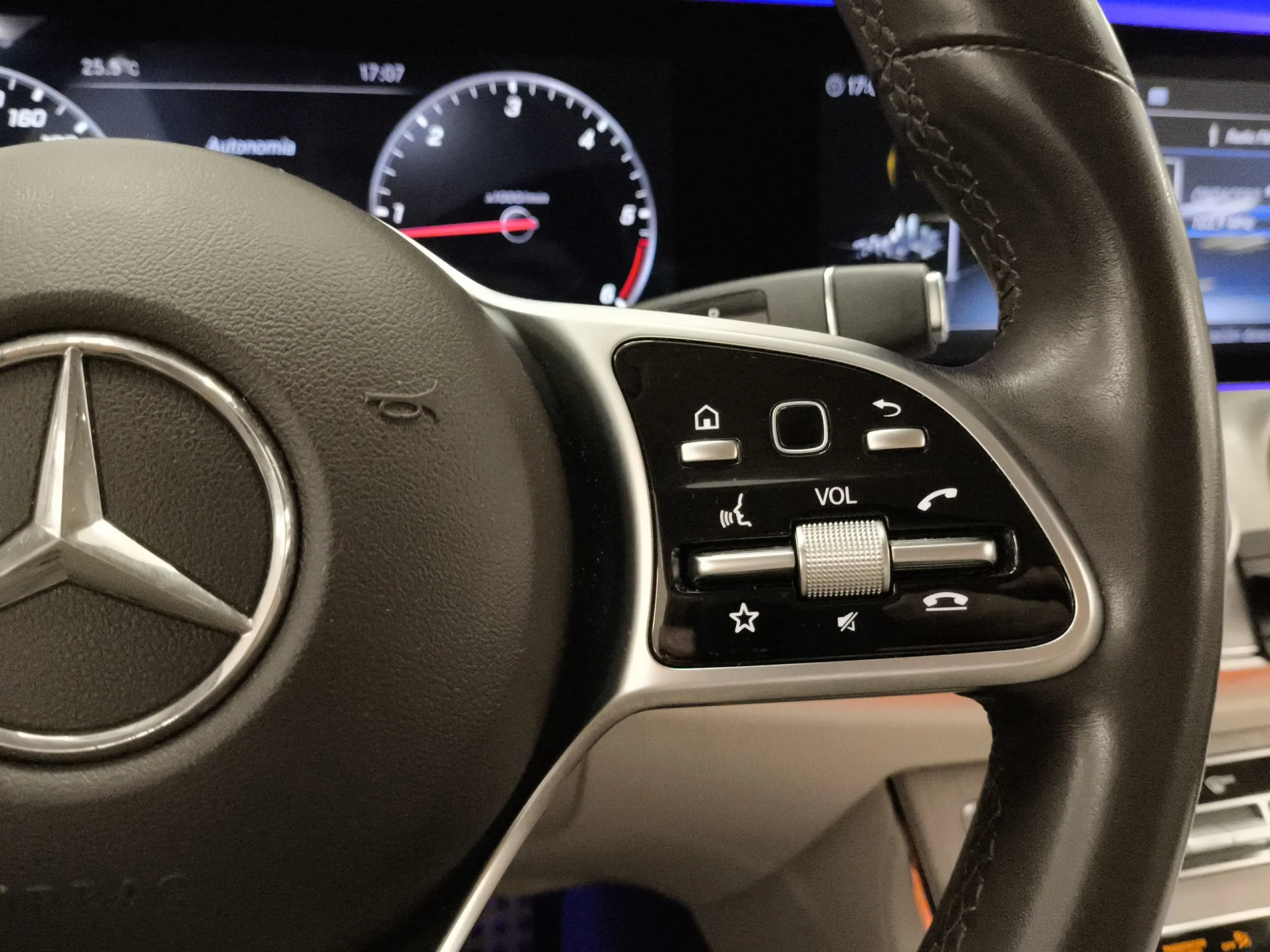 Mercedes-Benz Clase E E 220 d Coupe 143 kW (194 CV) - Foto 16