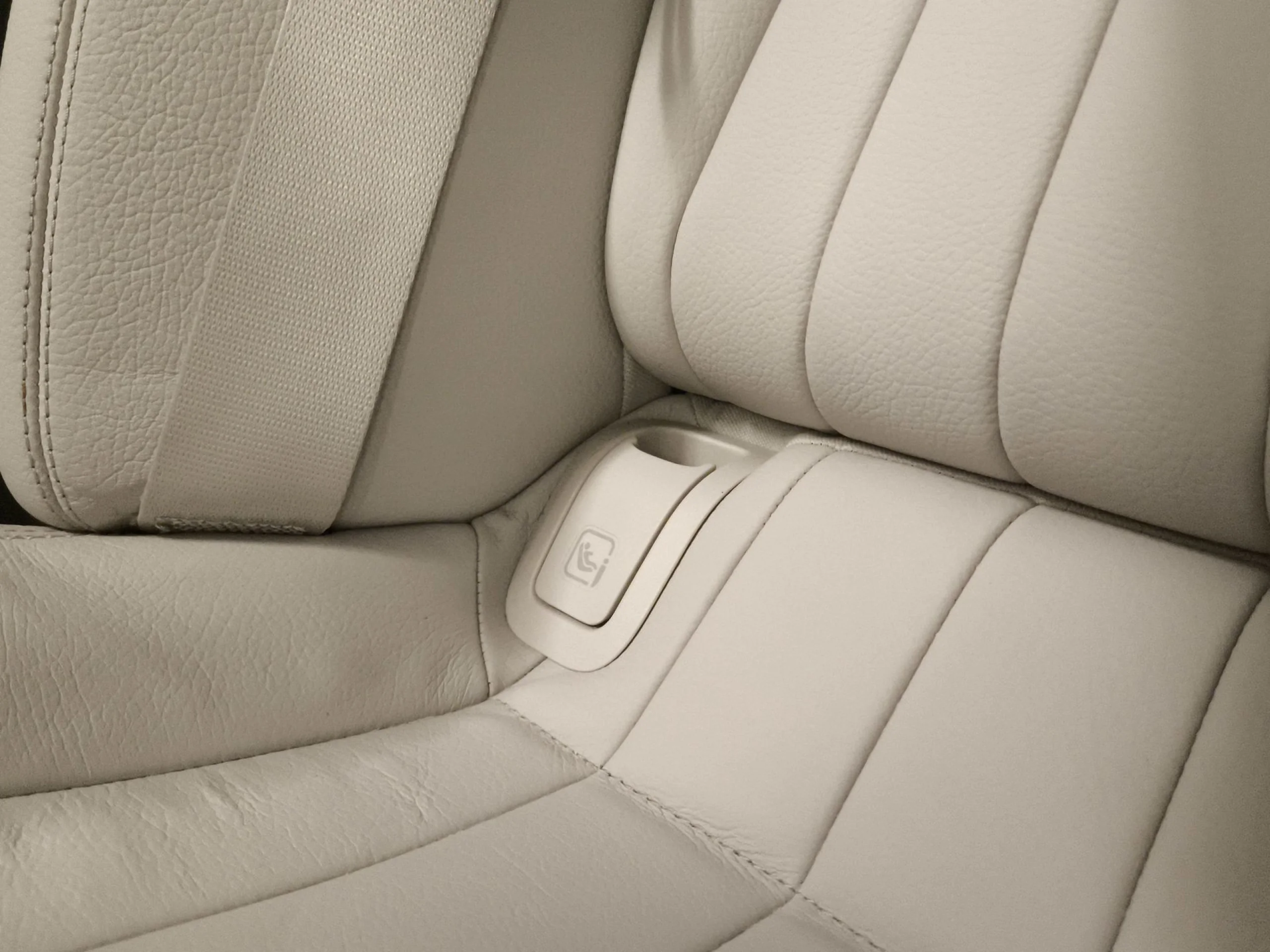 Mercedes-Benz Clase E E 220 d Coupe 143 kW (194 CV) - Foto 27