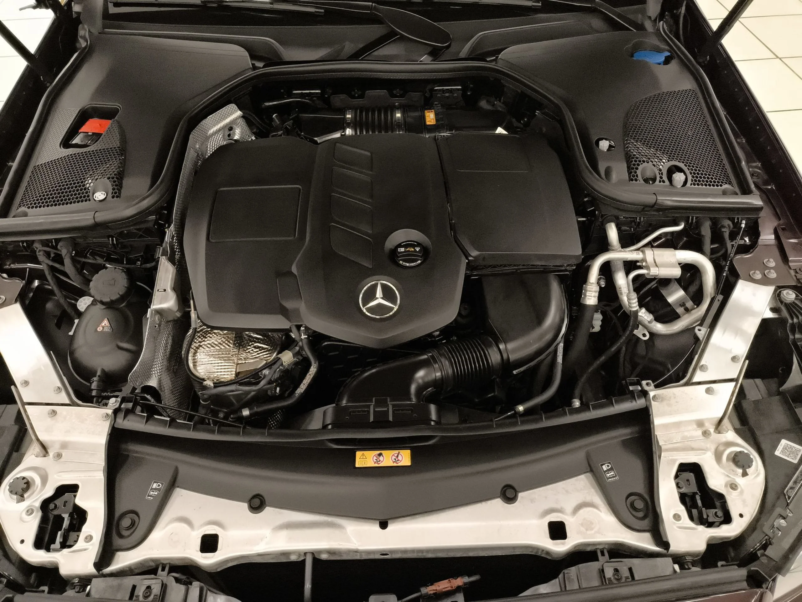 Mercedes-Benz Clase E E 220 d Coupe 143 kW (194 CV) - Foto 31