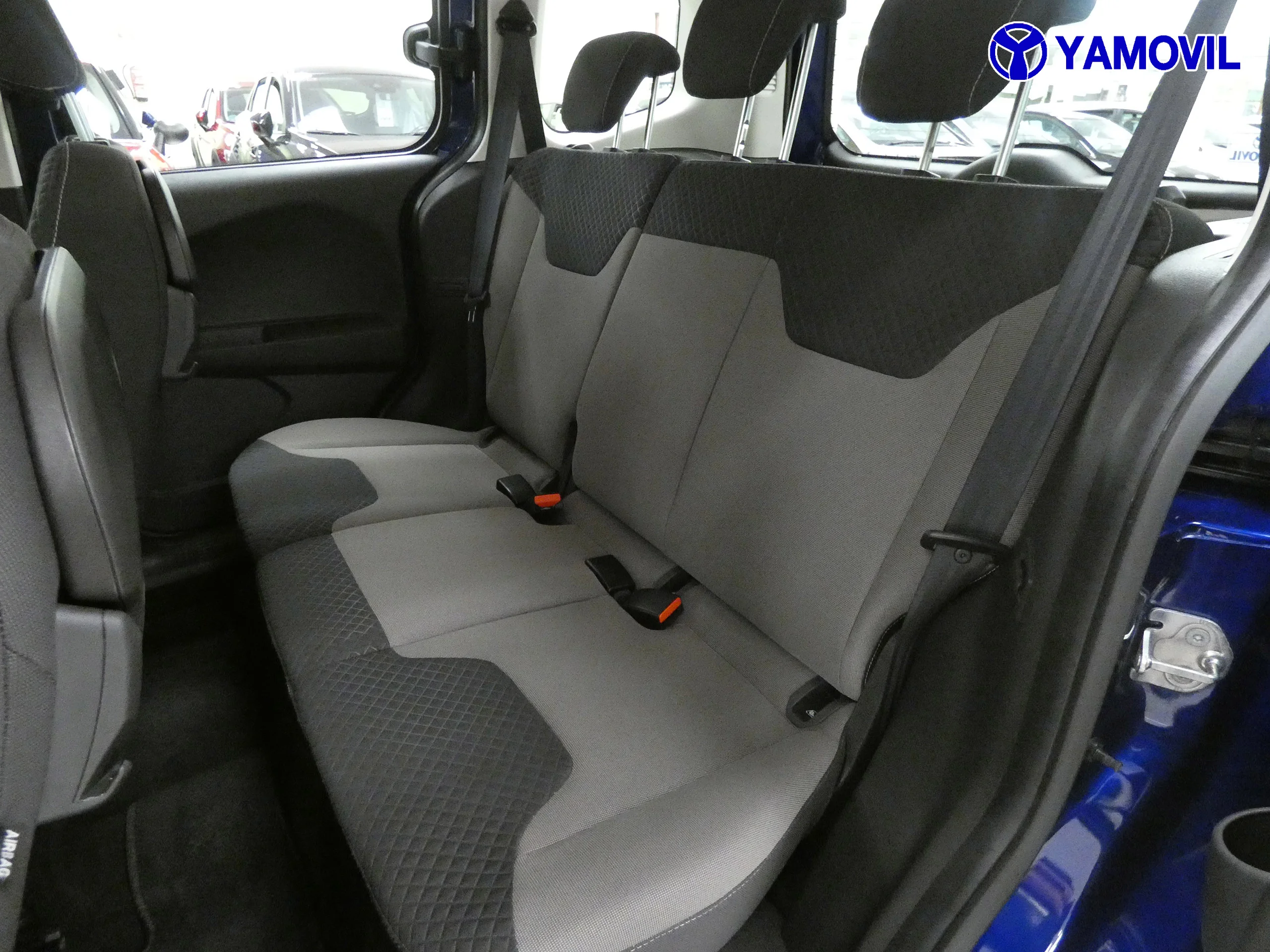 Ford Tourneo COURIER 1.6 TDCI TREND 5P - Foto 14