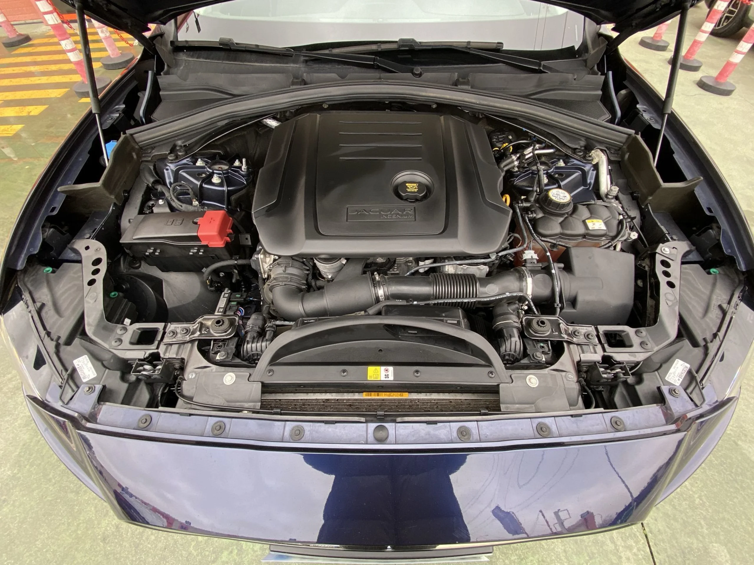 Jaguar F-Pace 2.0L i4D Pure Auto 132 kW (180 CV) - Foto 22