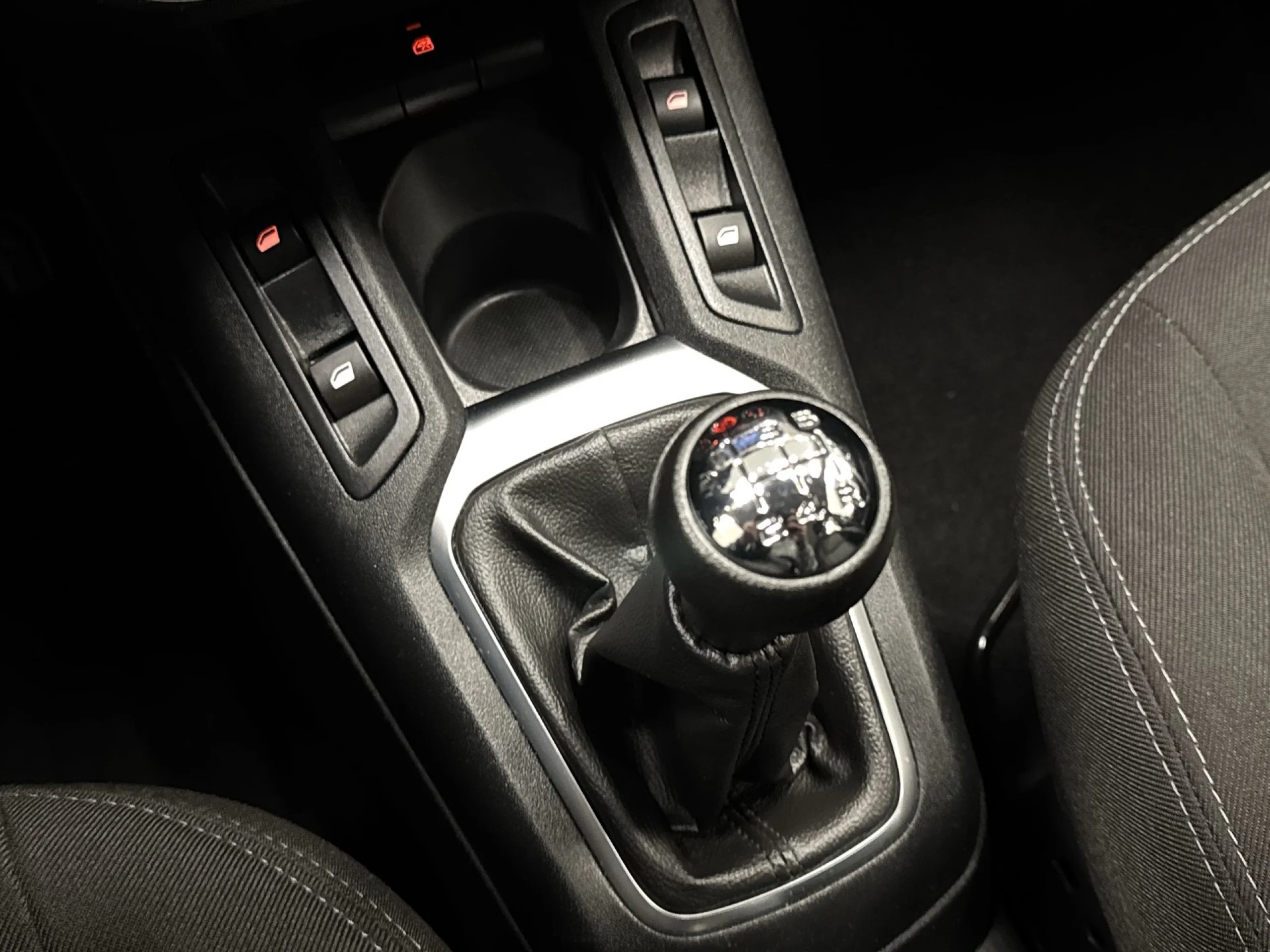 Citroen C-Elysee PureTech 82 Shine 60 kW (82 CV) - Foto 21