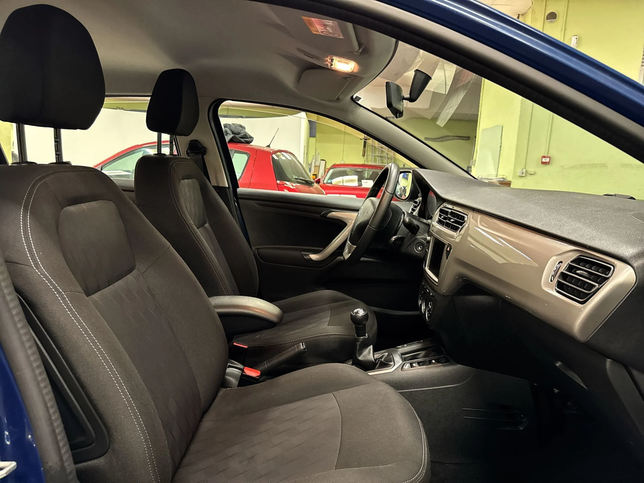 Citroen C-Elysee PureTech 82 Shine 60 kW (82 CV) - Foto 24