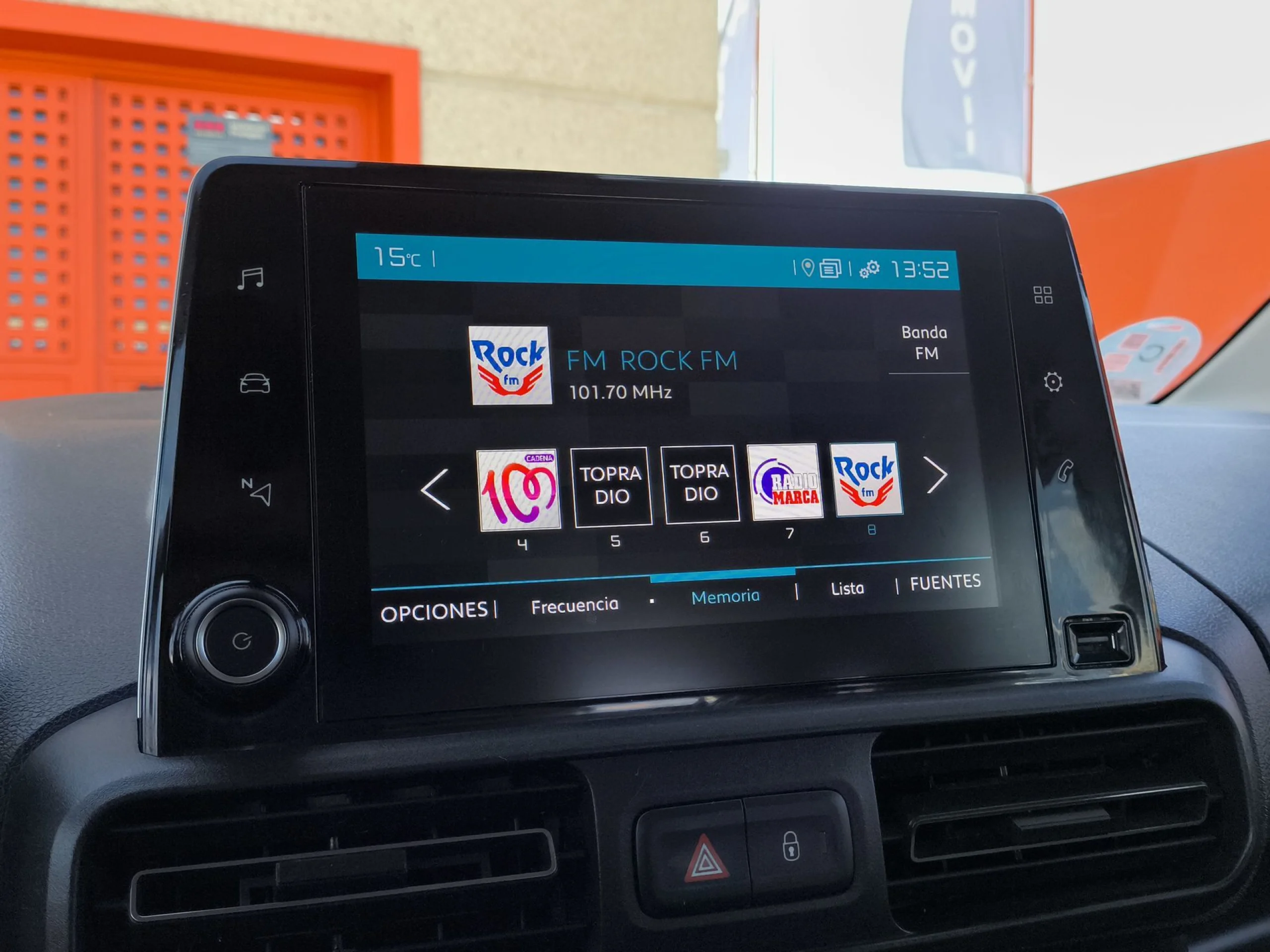 Citroen Berlingo Combi PureTech 110 SANDS Talla M Feel 81 kW (110 CV) - Foto 18