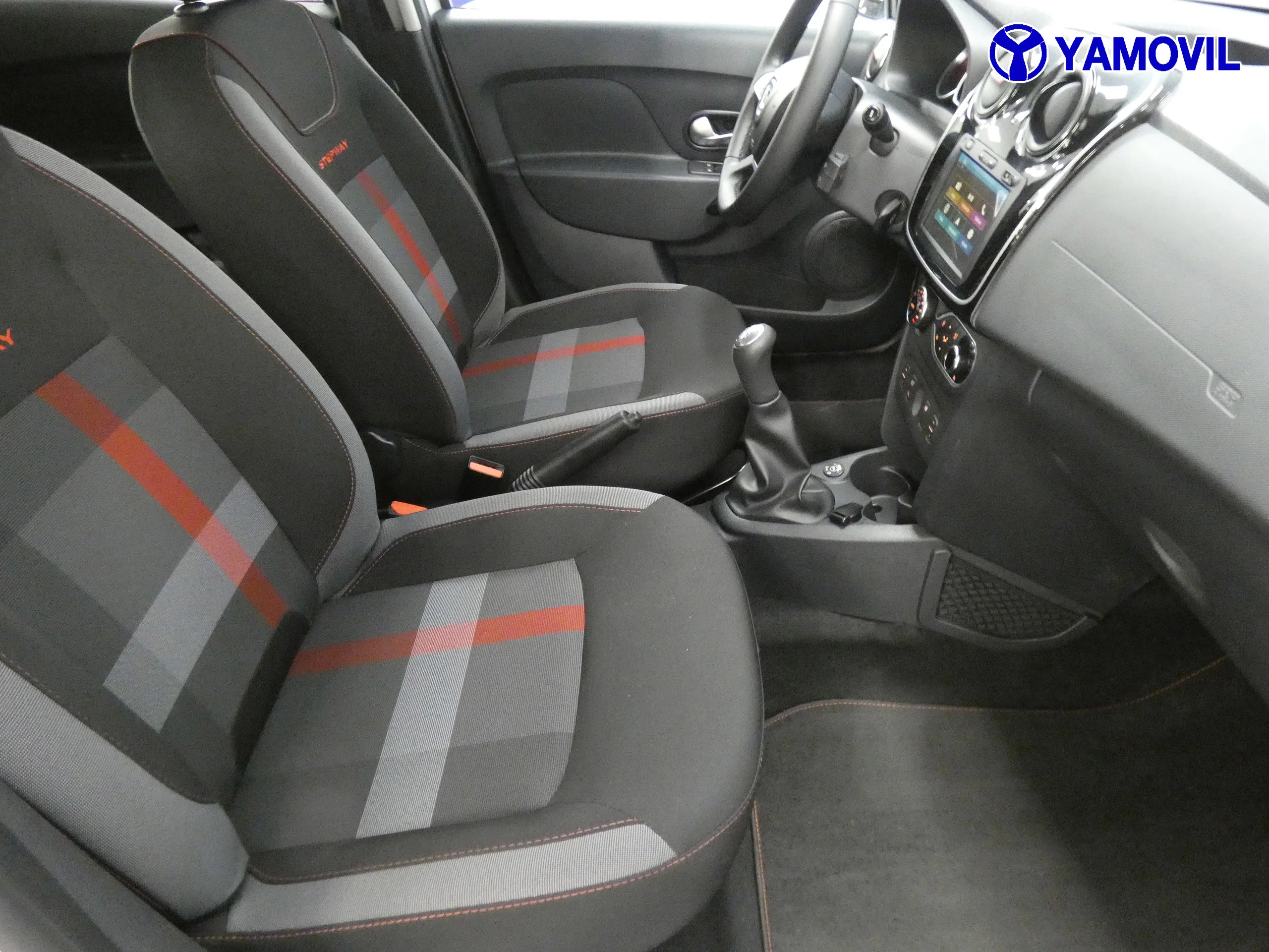 Dacia Sandero 0.9 TCE SERIE LIMITADA XPLORE GLP SS 5P - Foto 17