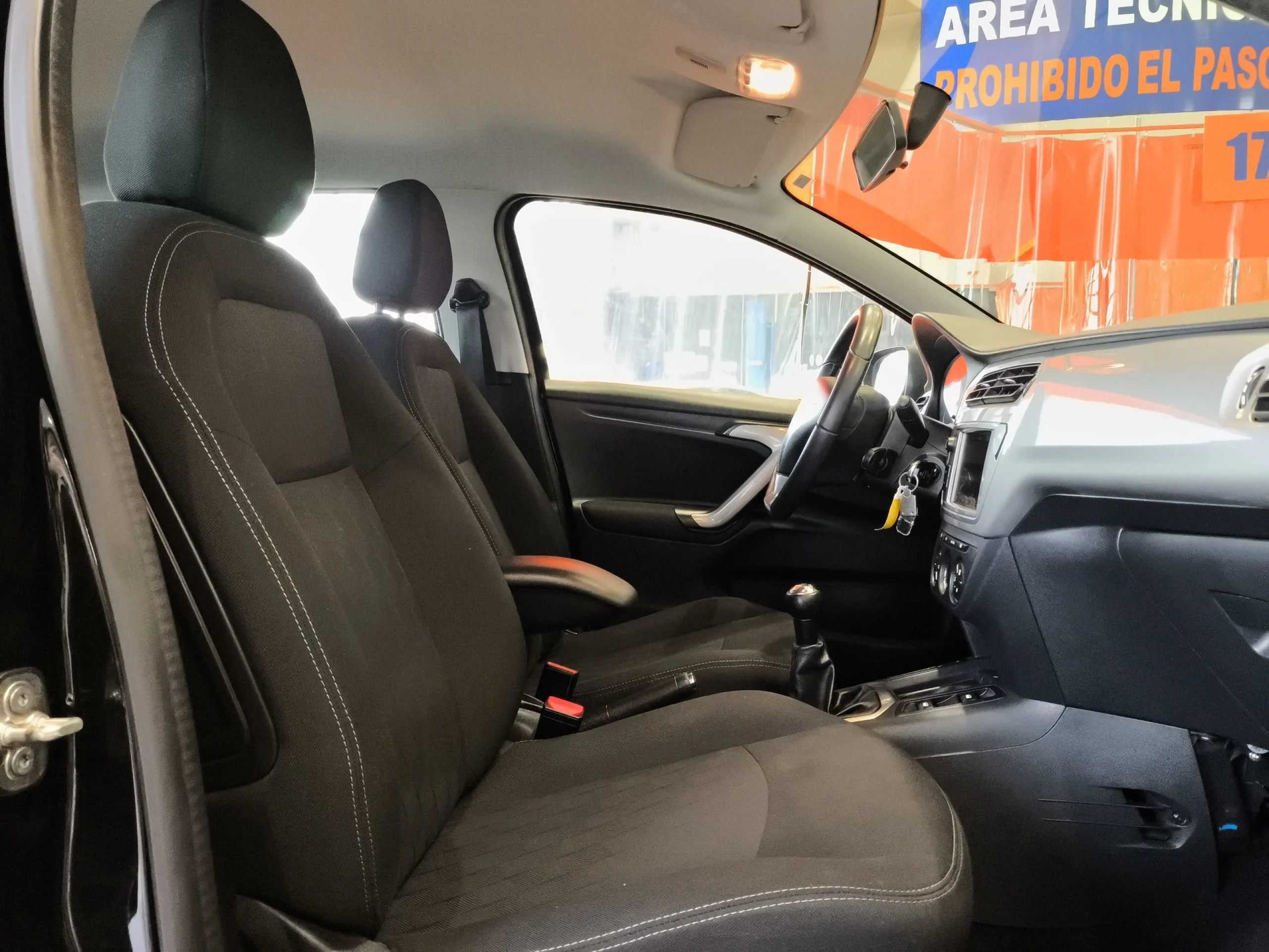 Citroen C-Elysee PureTech 82 Shine 60 kW (82 CV) - Foto 30