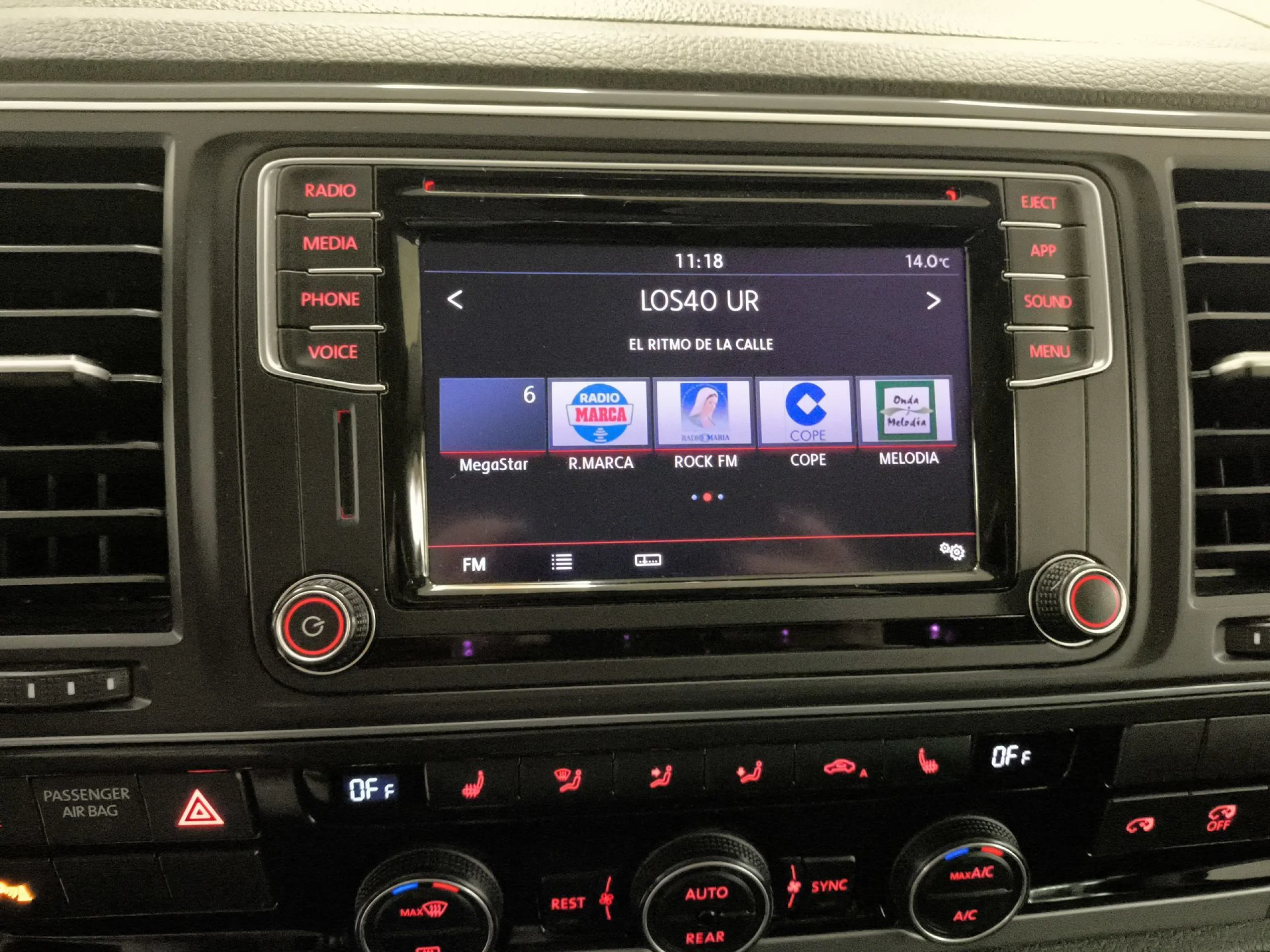 Volkswagen Multivan Premium Batalla Corta 2.0 TDI BMT 110 kW (150 CV) DSG - Foto 20