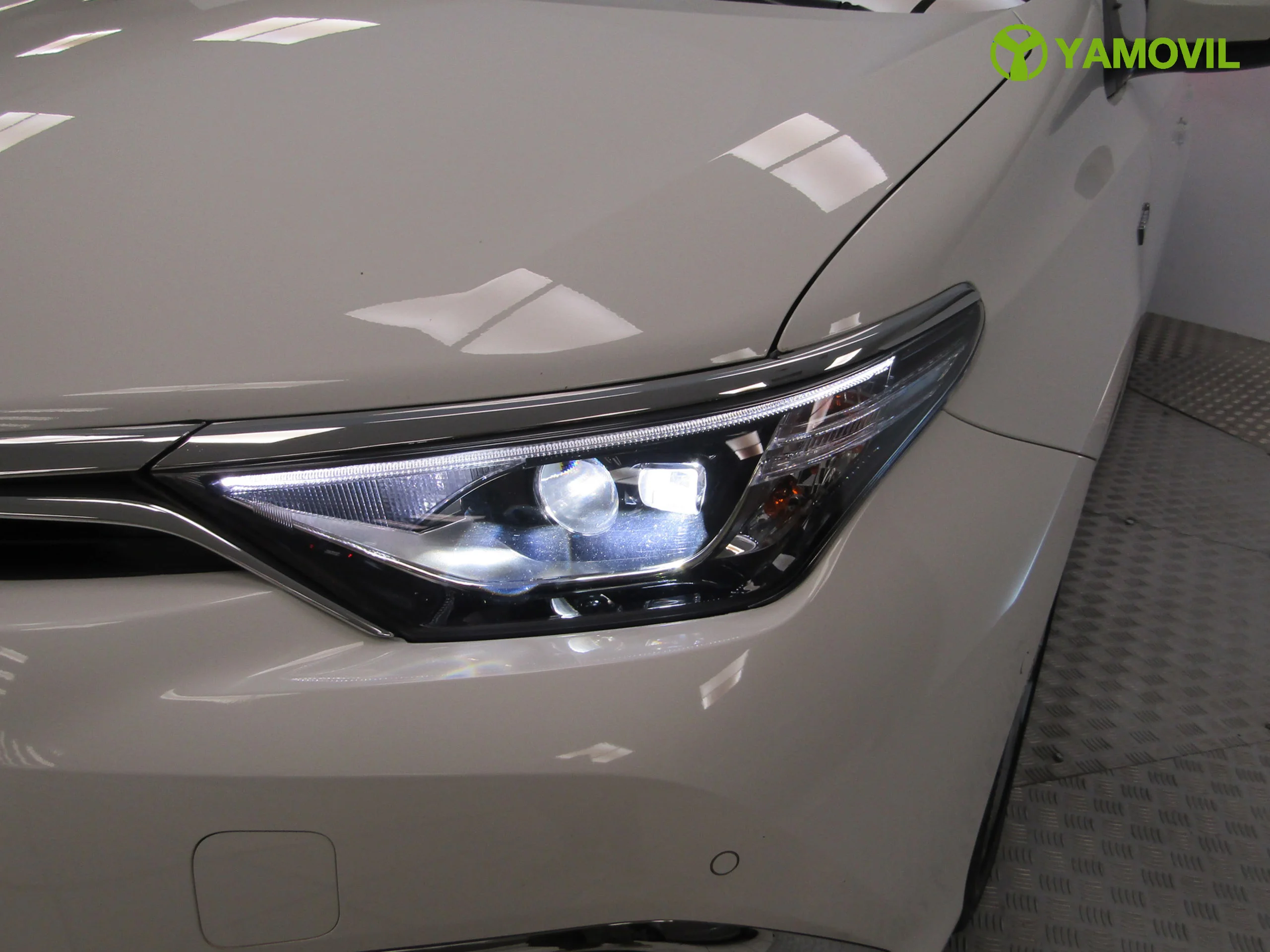 Toyota Auris touring sports advance - Foto 21