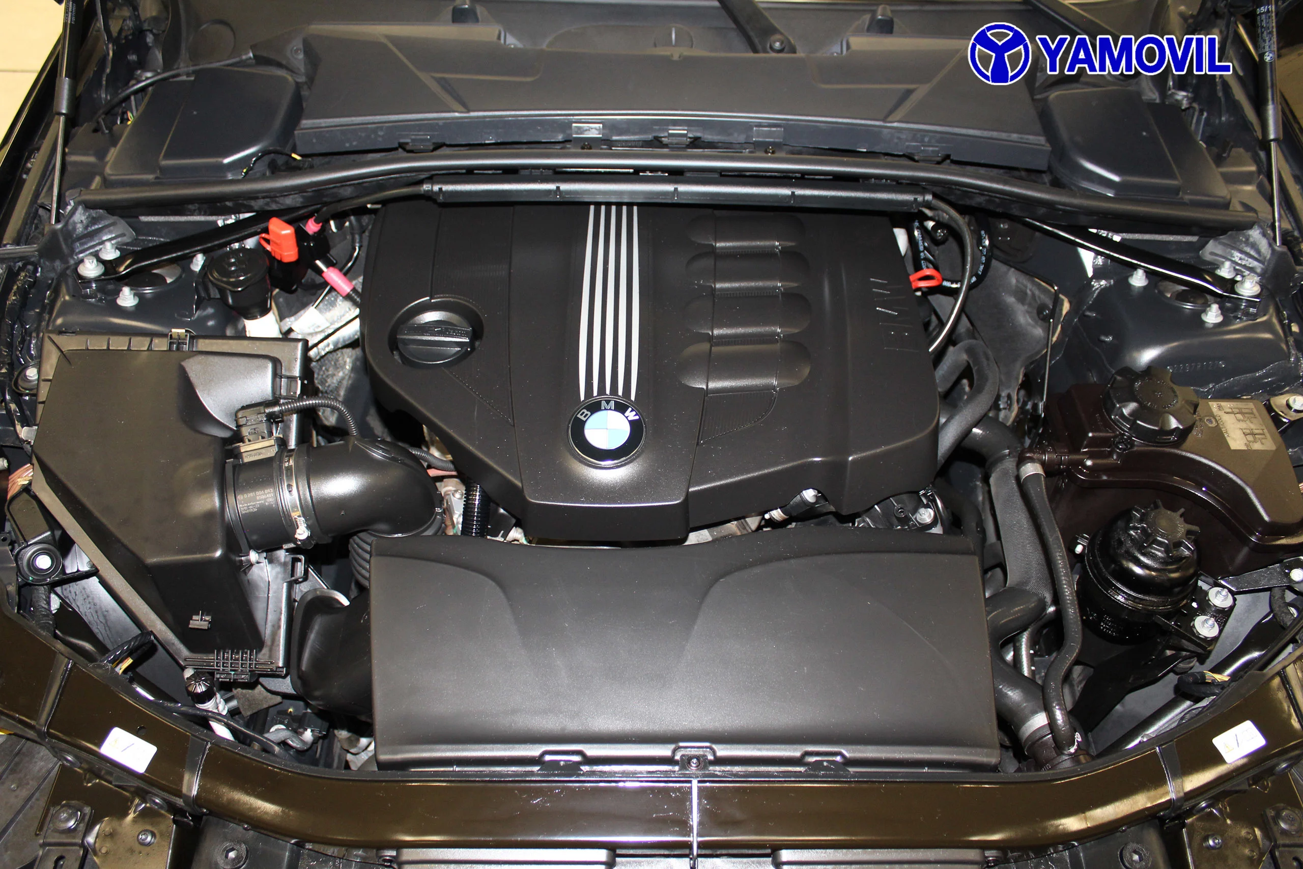BMW Serie 3 BMW 320d 184CV CABRIO E93 2P. - Foto 9