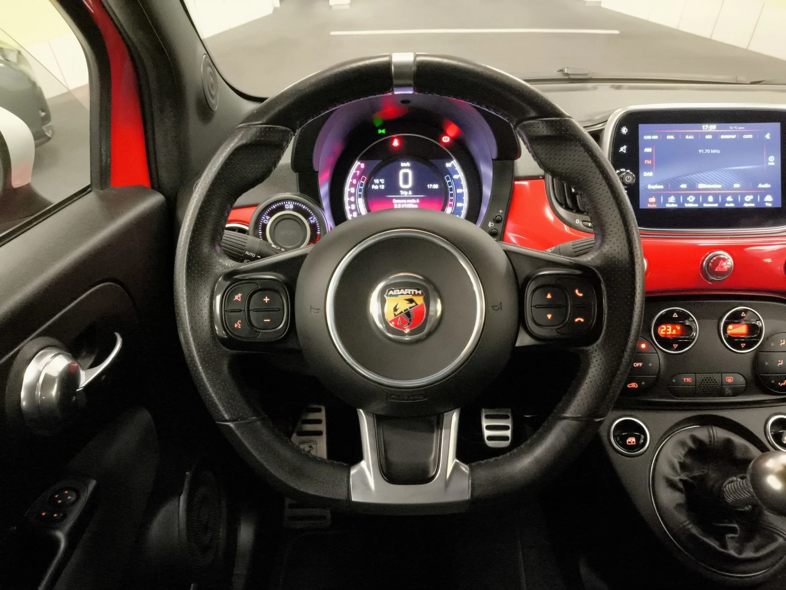 Abarth 500 1.4 16v T-Jet 595 107 kW (145 CV) - Foto 11