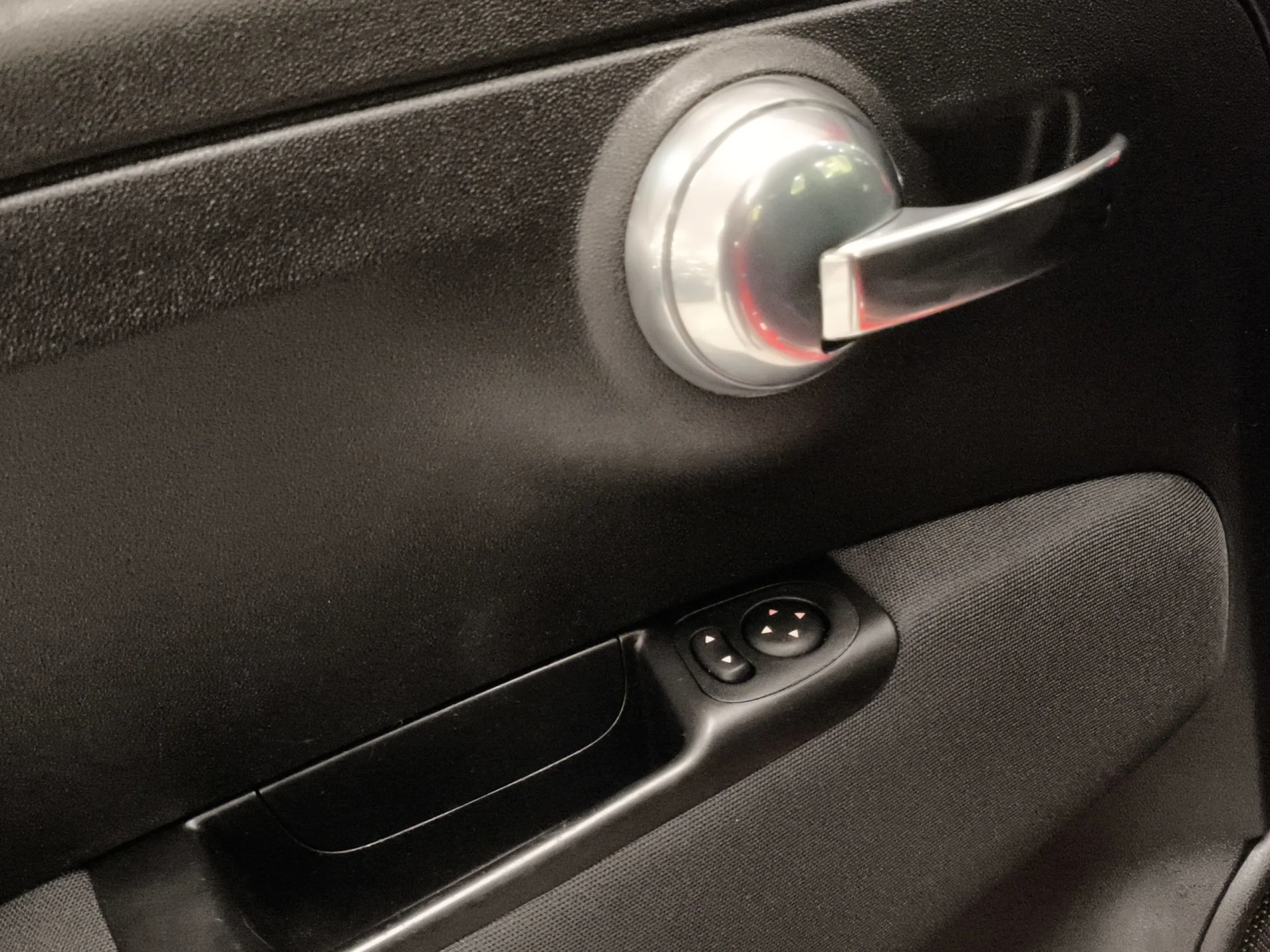 Abarth 500 1.4 16v T-Jet 595 107 kW (145 CV) - Foto 10