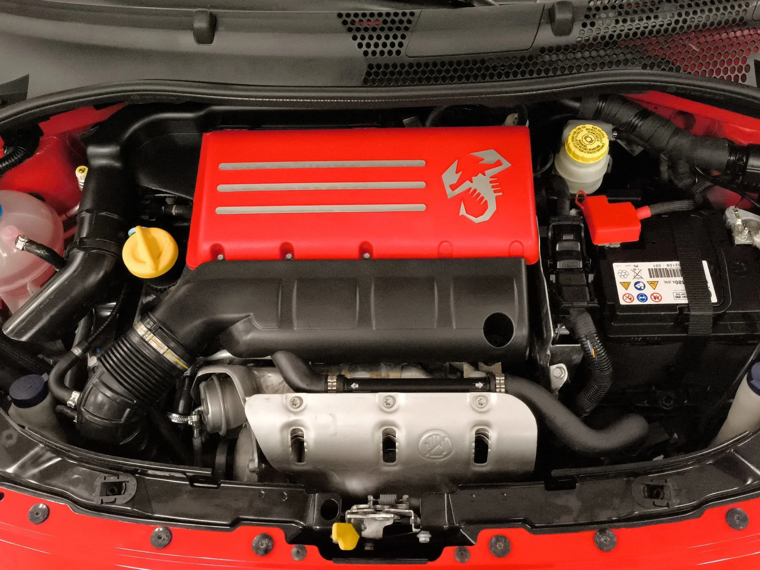 Abarth 500 1.4 16v T-Jet 595 107 kW (145 CV) - Foto 20