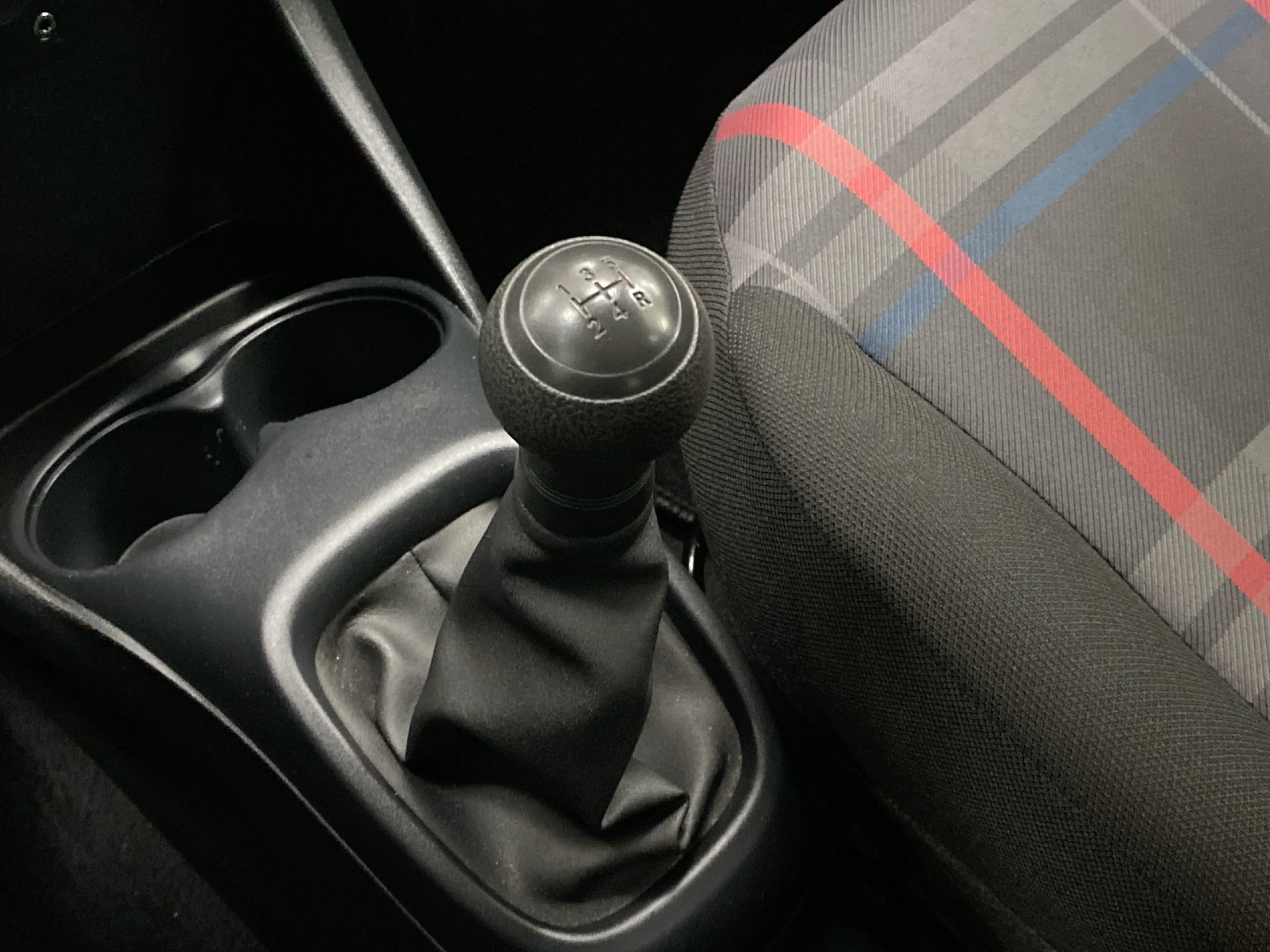 Peugeot 108 1.2 PureTech Active 60 kW (82 CV) - Foto 15