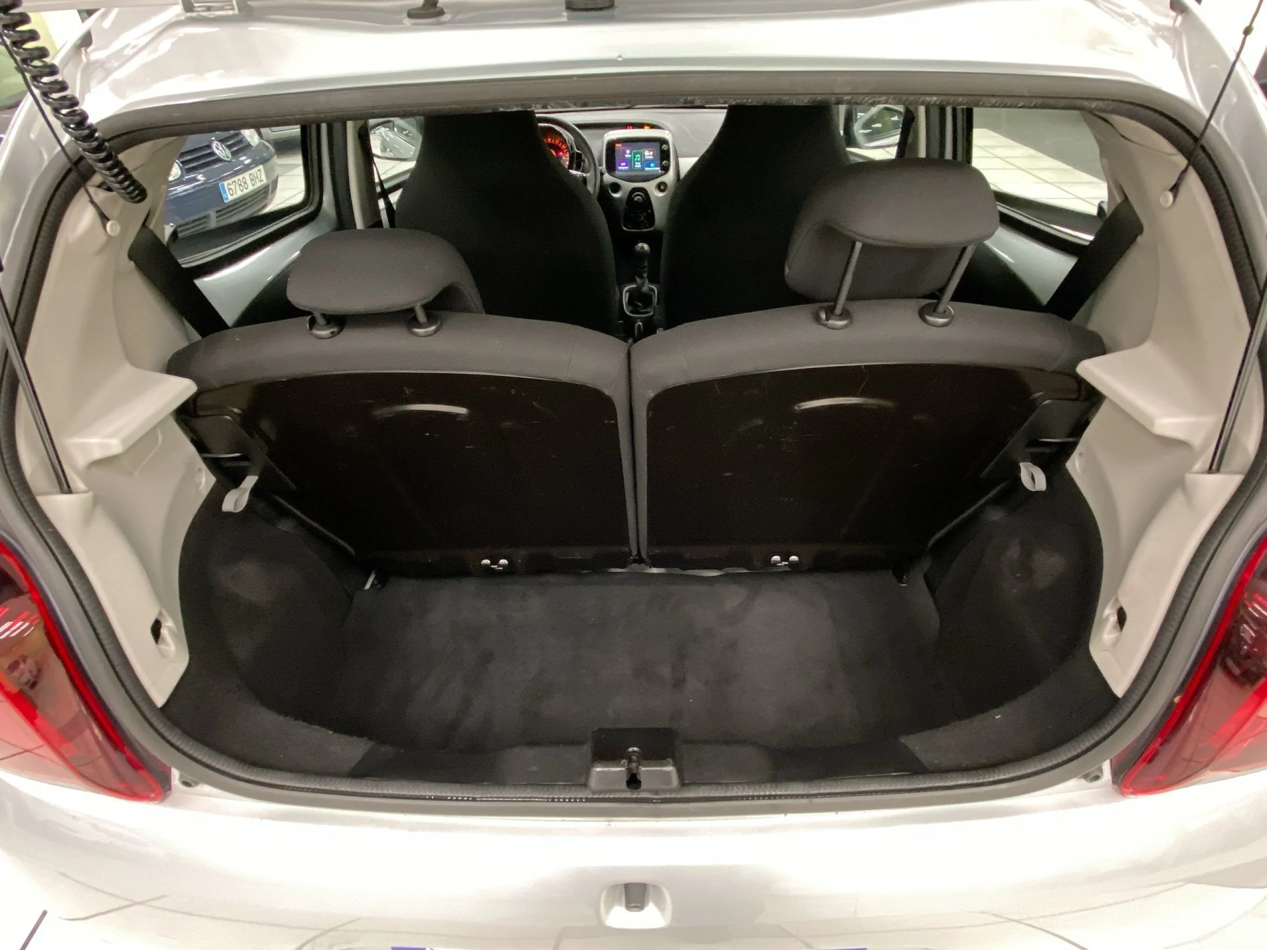 Peugeot 108 1.2 PureTech Active 60 kW (82 CV) - Foto 18