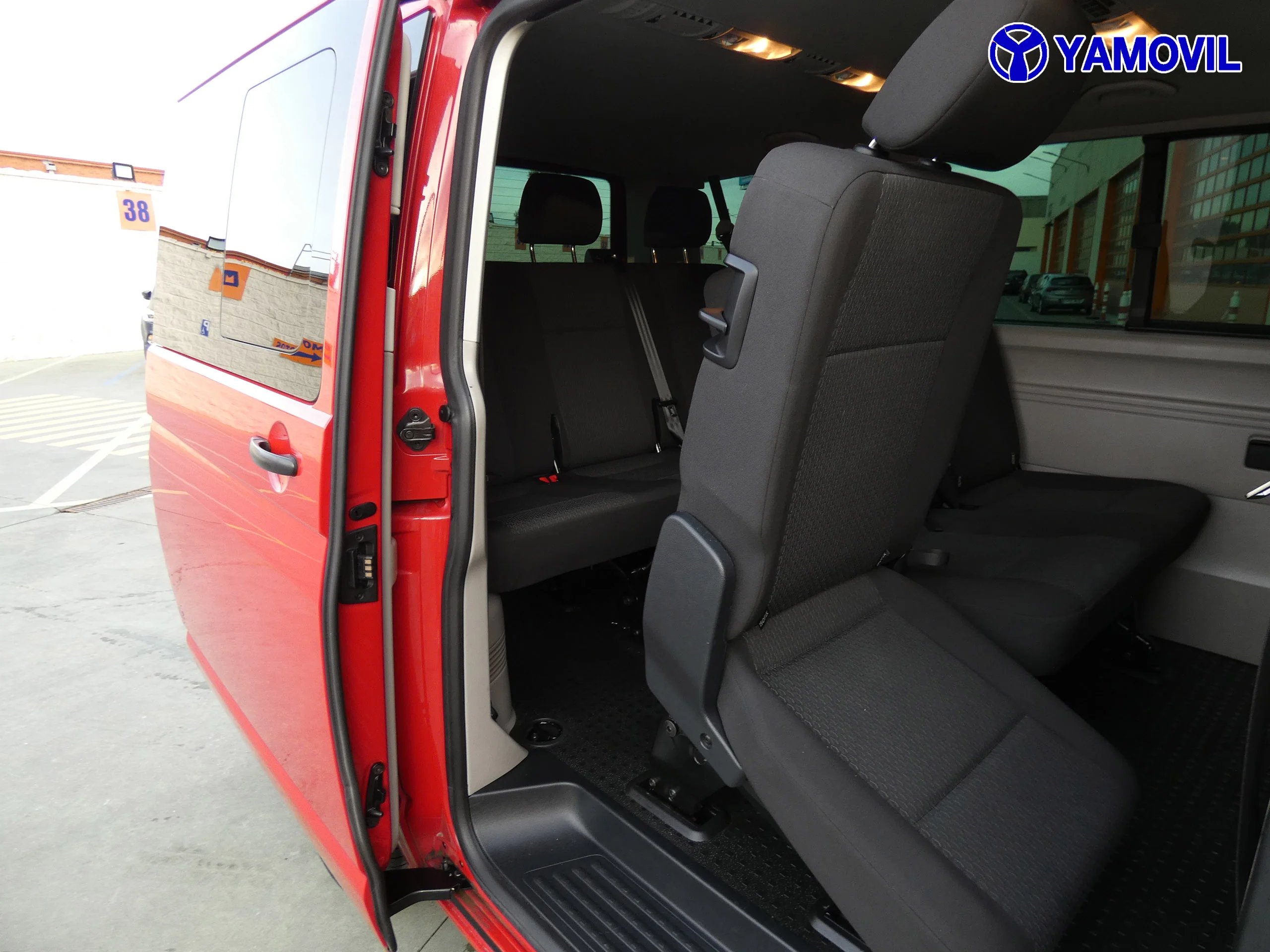 Volkswagen Caravelle CORTO 2.0TDI  - Foto 10