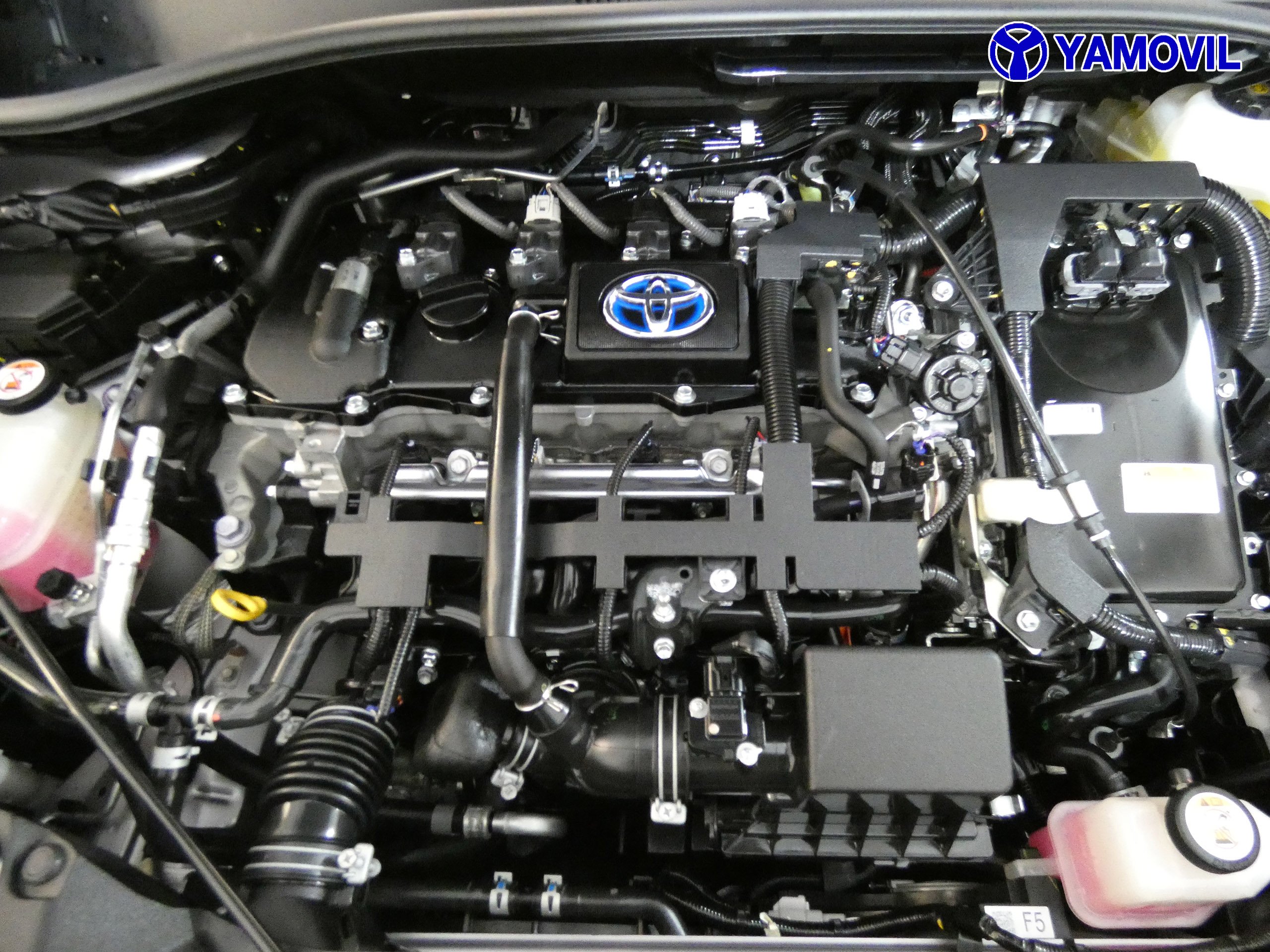 Toyota C-HR 1.8 125H ADVANCE 5P - Foto 8