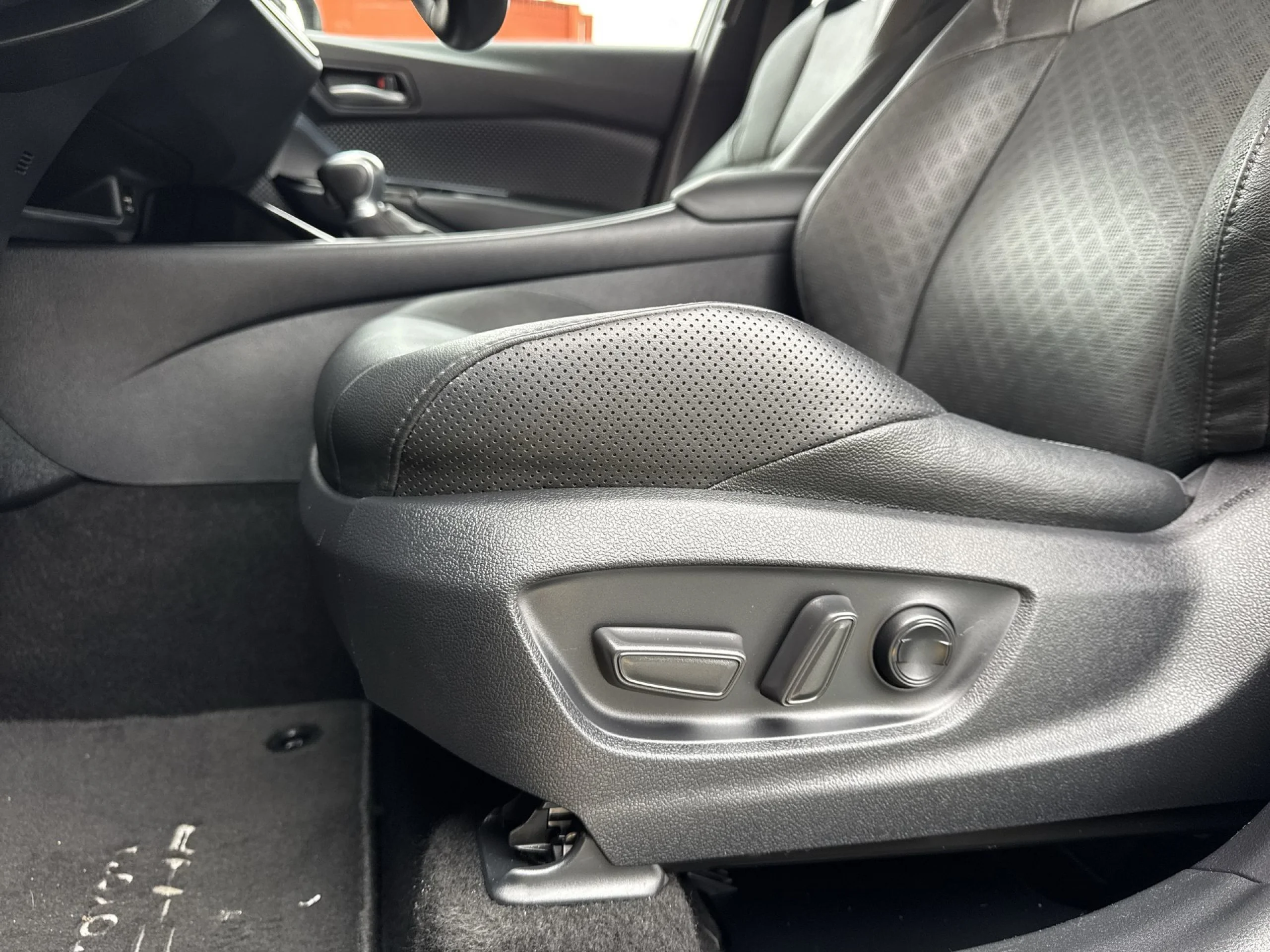 Toyota C-HR 180H Advance 135 kW (184 CV) - Foto 9