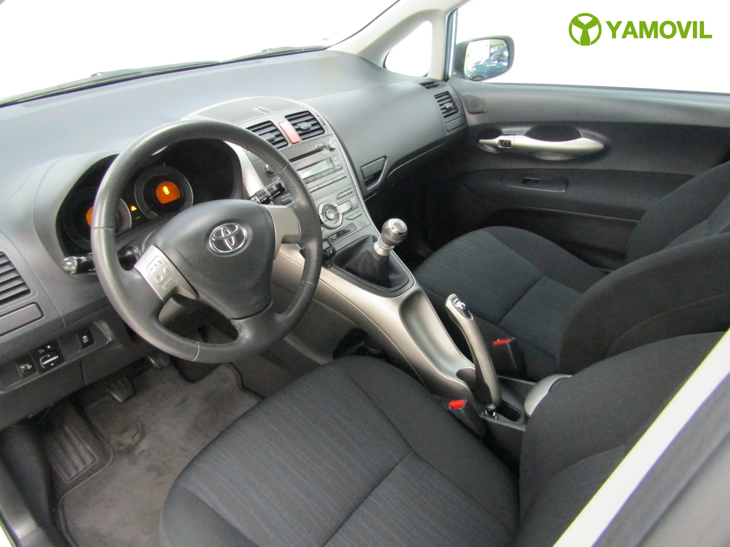 Toyota Auris 2.0 D 126CV MANUAL ACTIVE - Foto 12