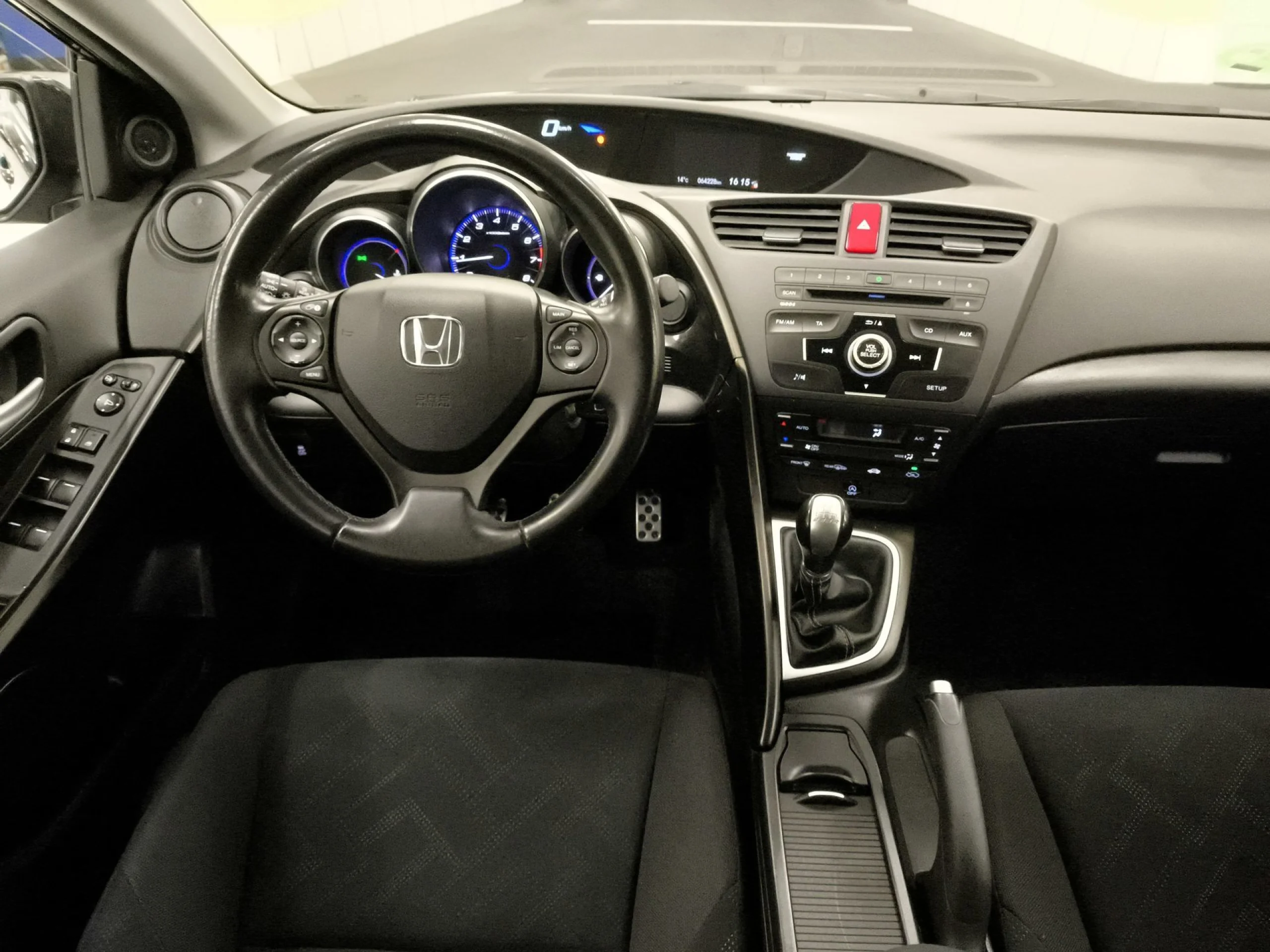 Honda Civic 1.4 I-VTEC Sport 74 kW (100 CV) - Foto 17