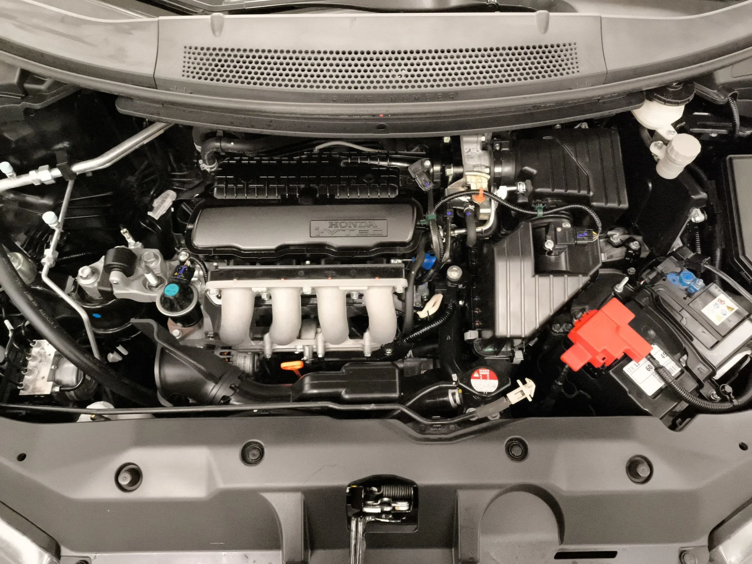 Honda Civic 1.4 I-VTEC Sport 74 kW (100 CV) - Foto 21
