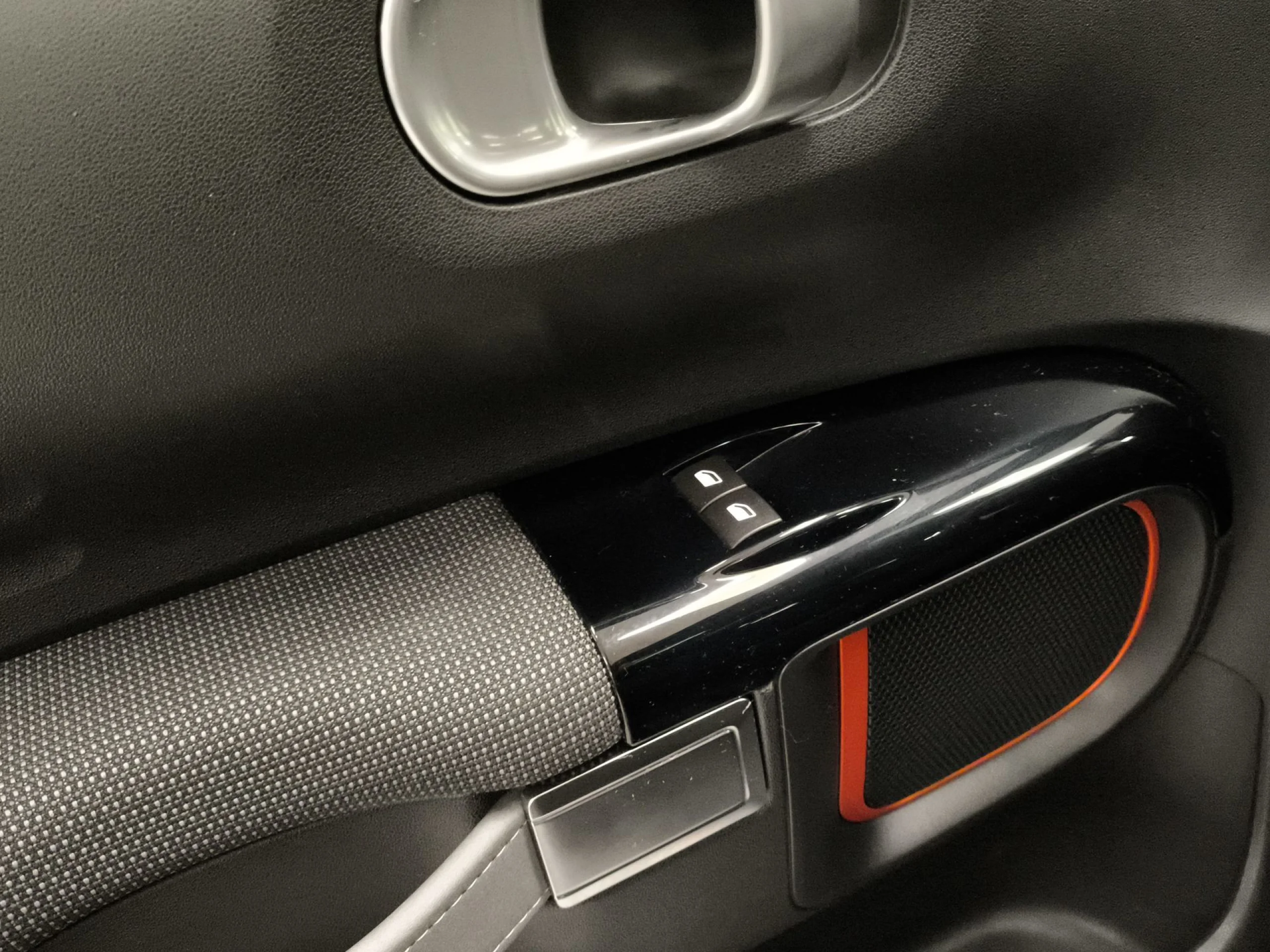 Citroen C4 Cactus PureTech 110 SANDS Rip Curl 81 kW (110 CV) - Foto 10
