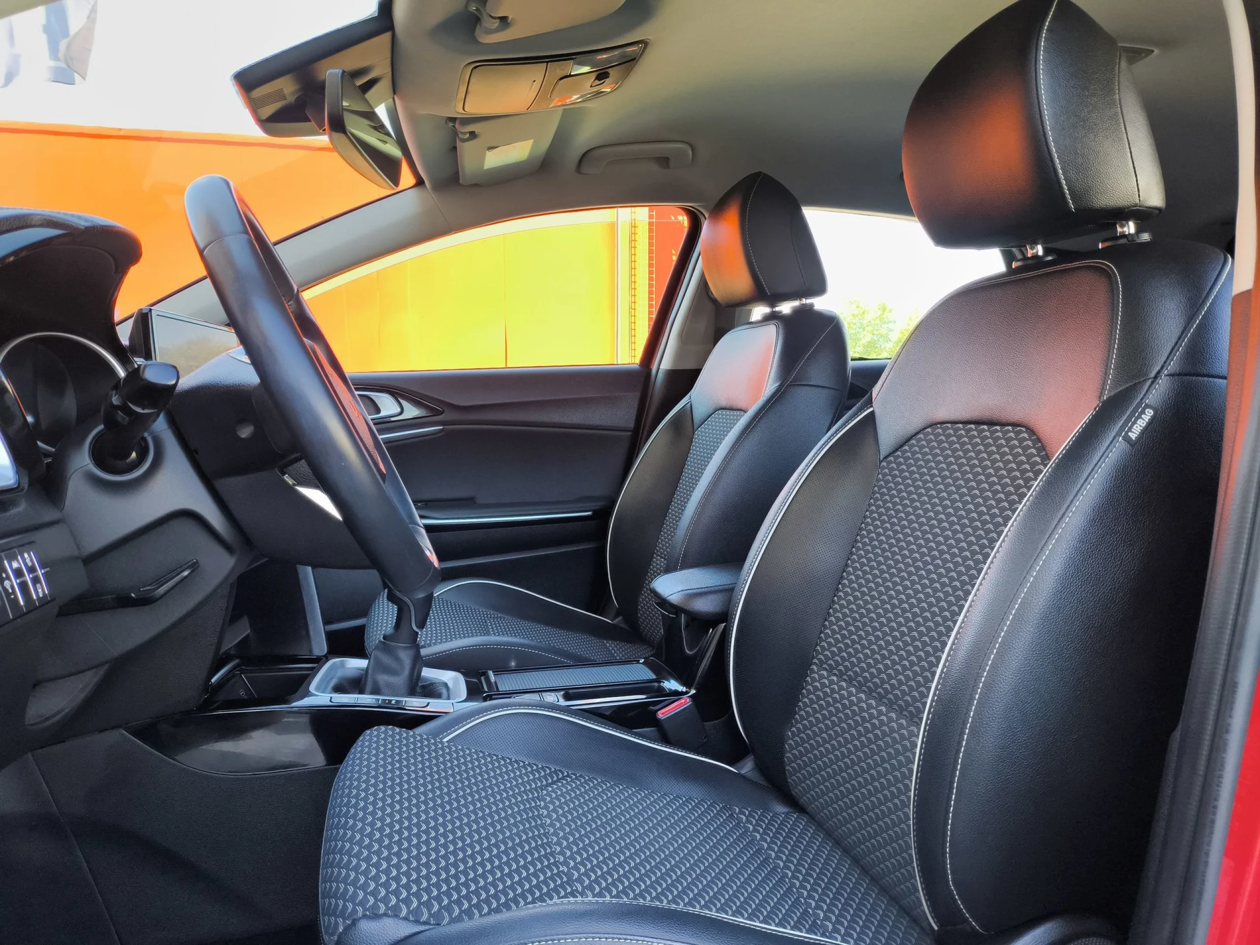 Kia Xceed 1.6 MHEV iMT Tech 100 kW (136 CV) - Foto 8