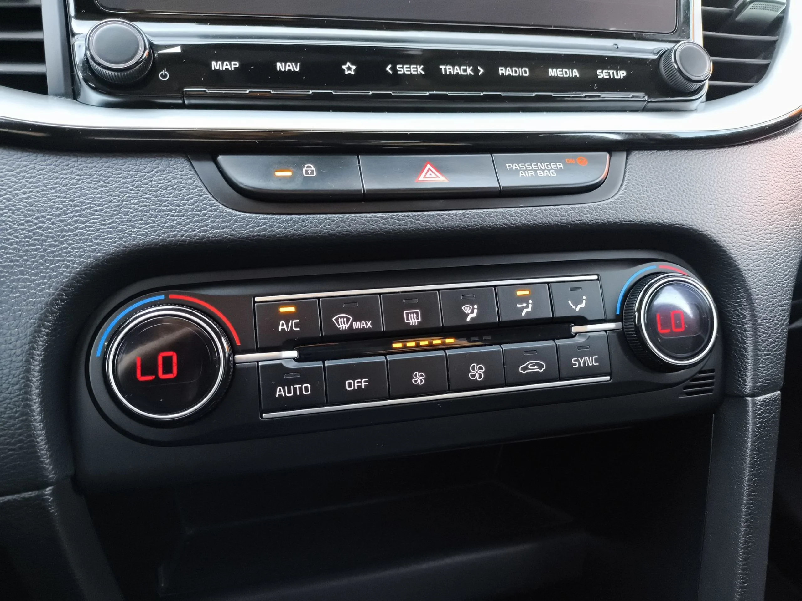 Kia Xceed 1.6 MHEV iMT Tech 100 kW (136 CV) - Foto 24
