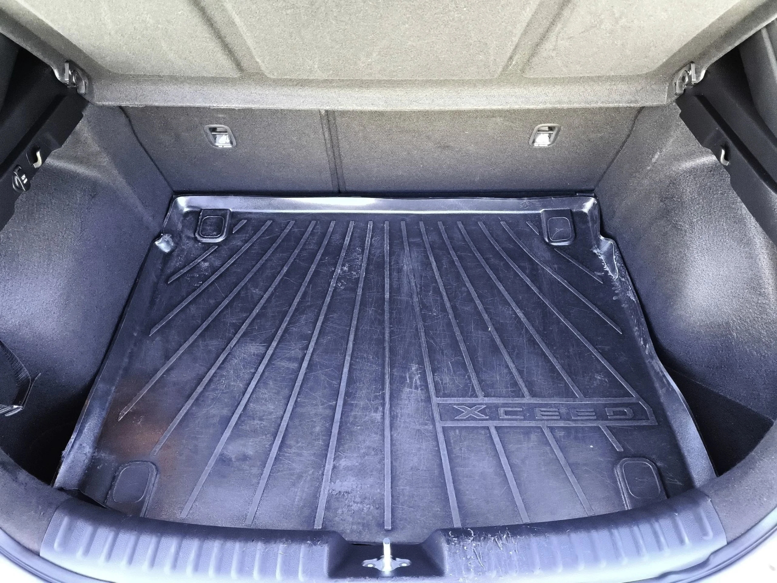 Kia Xceed 1.6 MHEV iMT Tech 100 kW (136 CV) - Foto 30