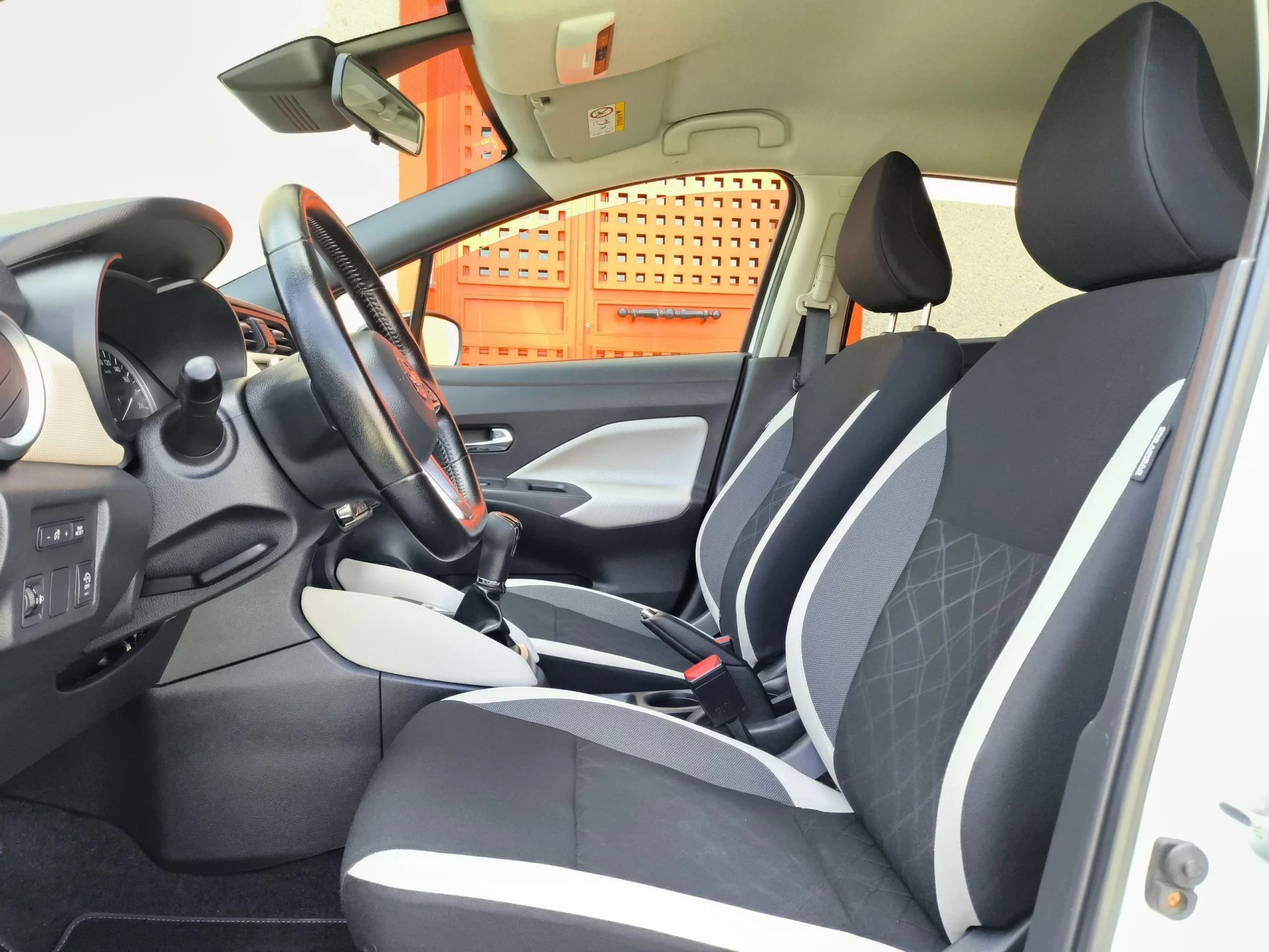 Nissan Micra 1.5dCi N-CONNECTA 66 kW (90 CV) - Foto 11
