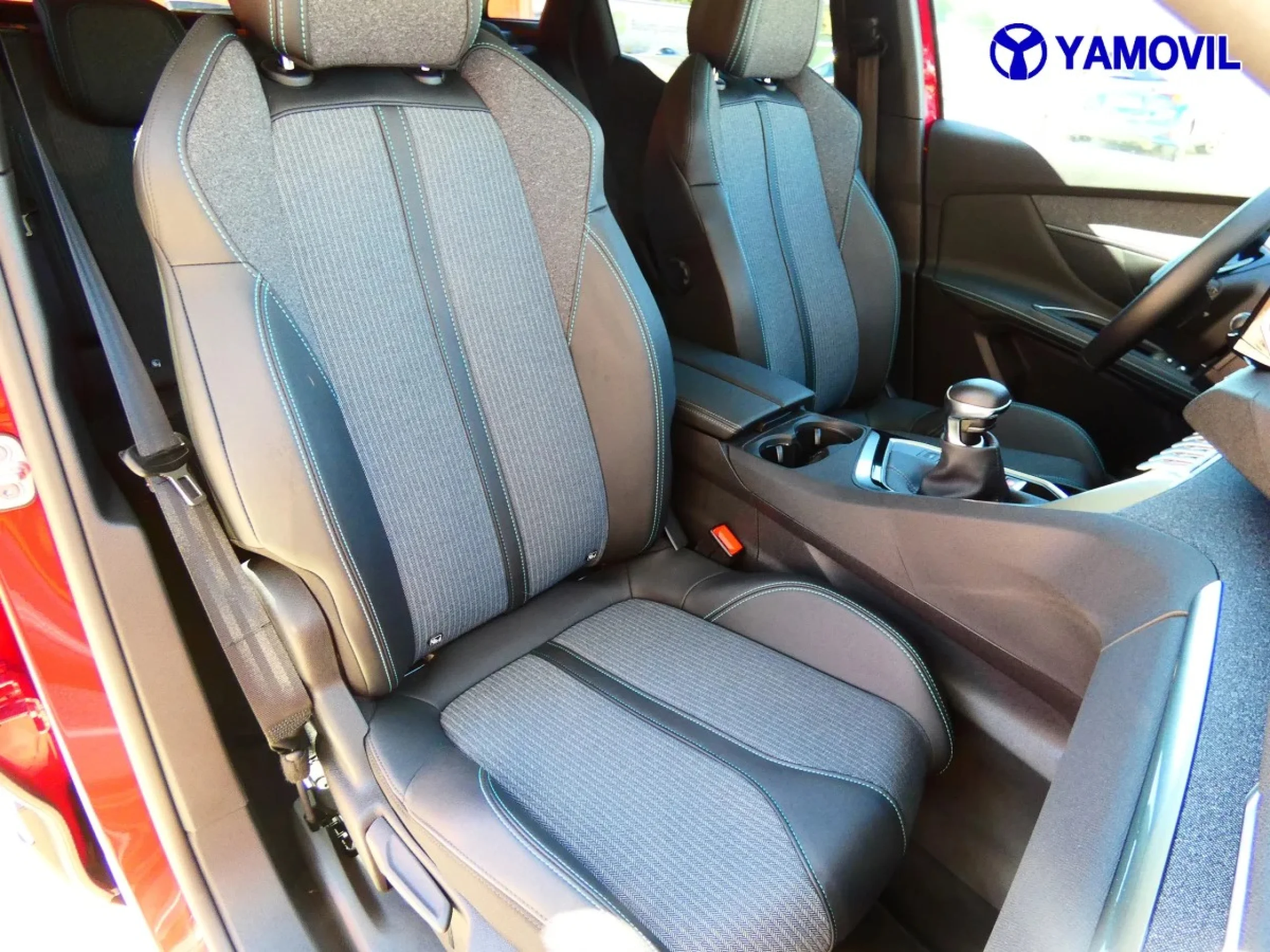 Peugeot 3008 SUV BlueHDi 130 SANDS Allure Pack 96 kW (130 CV) - Foto 16