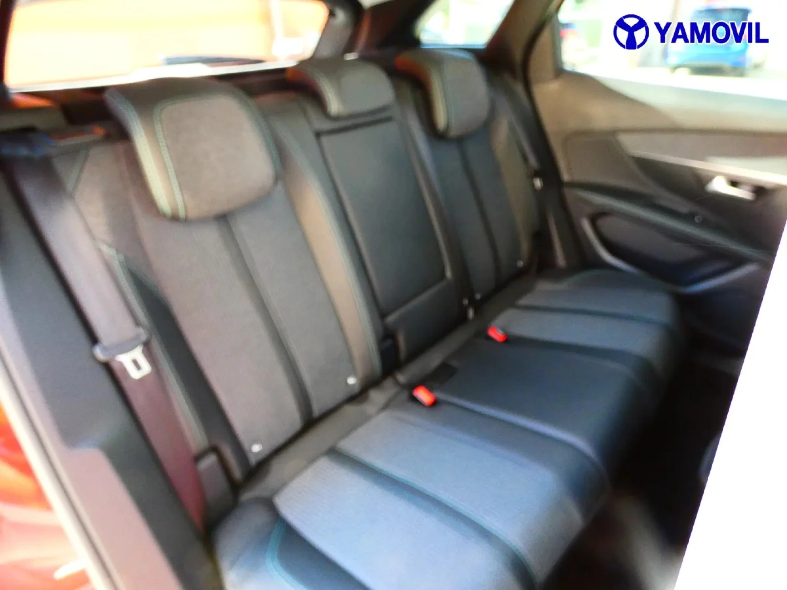 Peugeot 3008 SUV BlueHDi 130 SANDS Allure Pack 96 kW (130 CV) - Foto 18