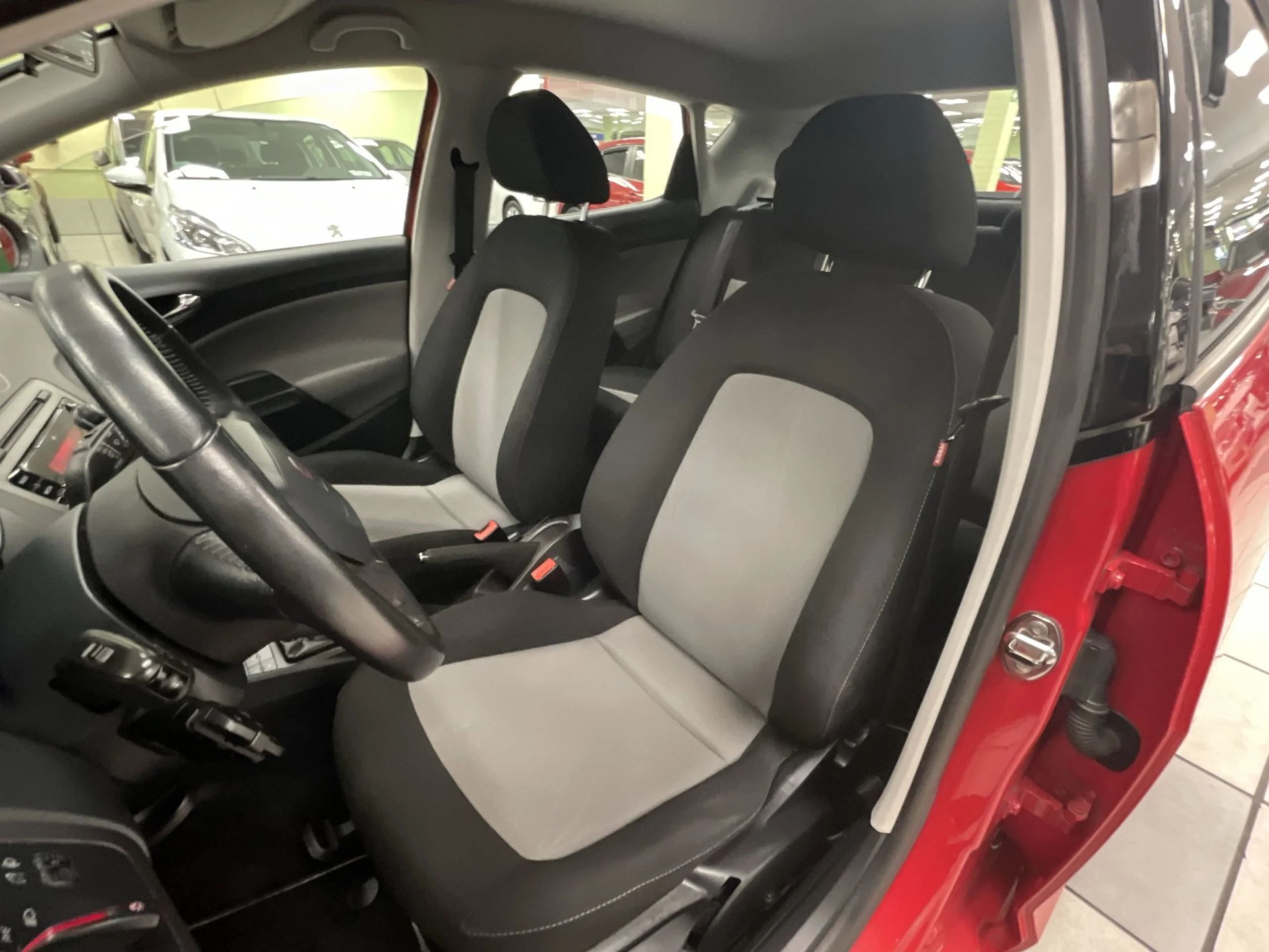 Seat Ibiza 1.6 TDI Style 66 kW (90 CV) - Foto 8