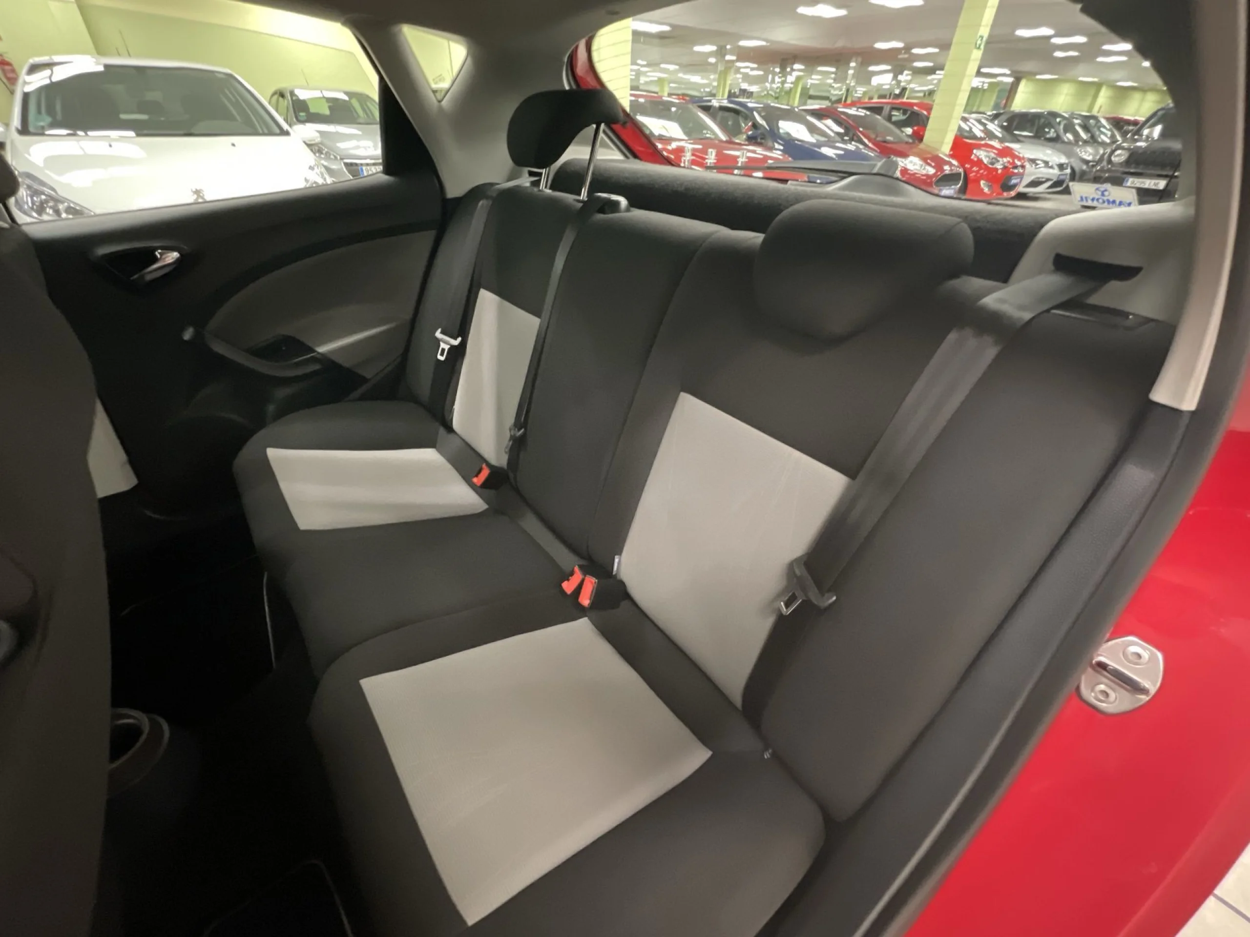 Seat Ibiza 1.6 TDI Style 66 kW (90 CV) - Foto 16