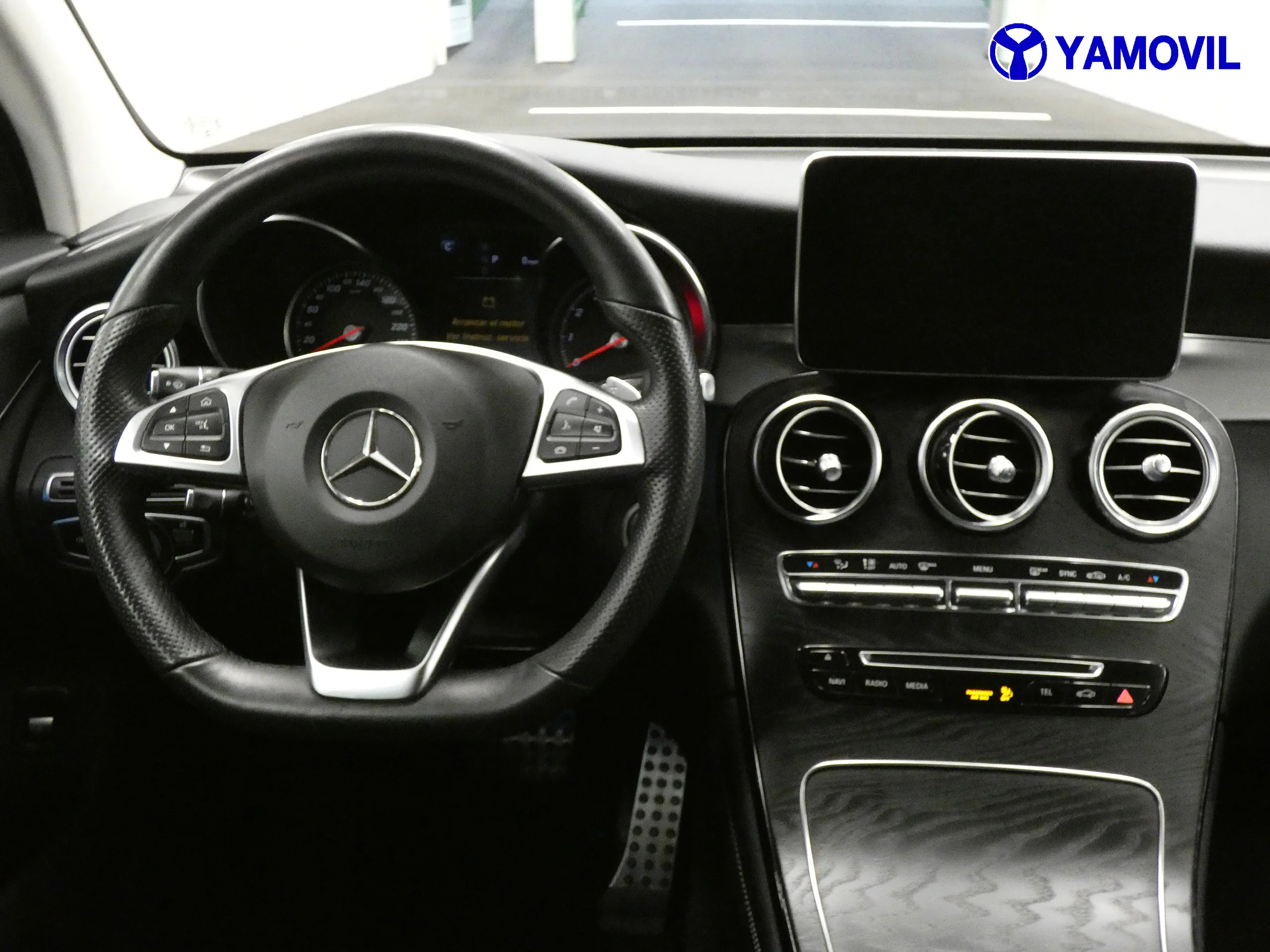 Mercedes-Benz GLC 250 4MATIC AMG LINE 5P - Foto 17