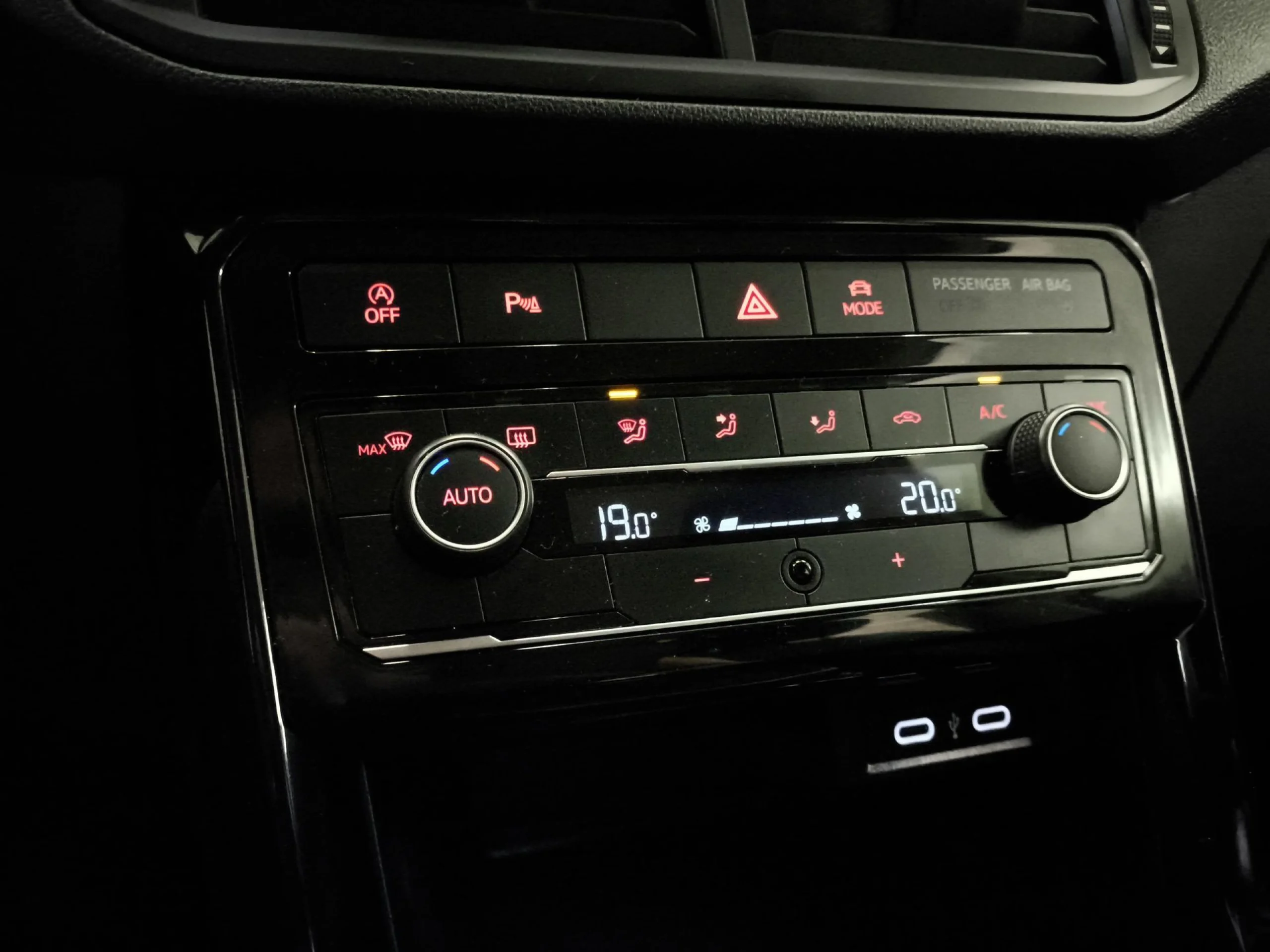 Volkswagen T-Cross Sport 1.0 TSI 81 kW (110 CV) DSG - Foto 15