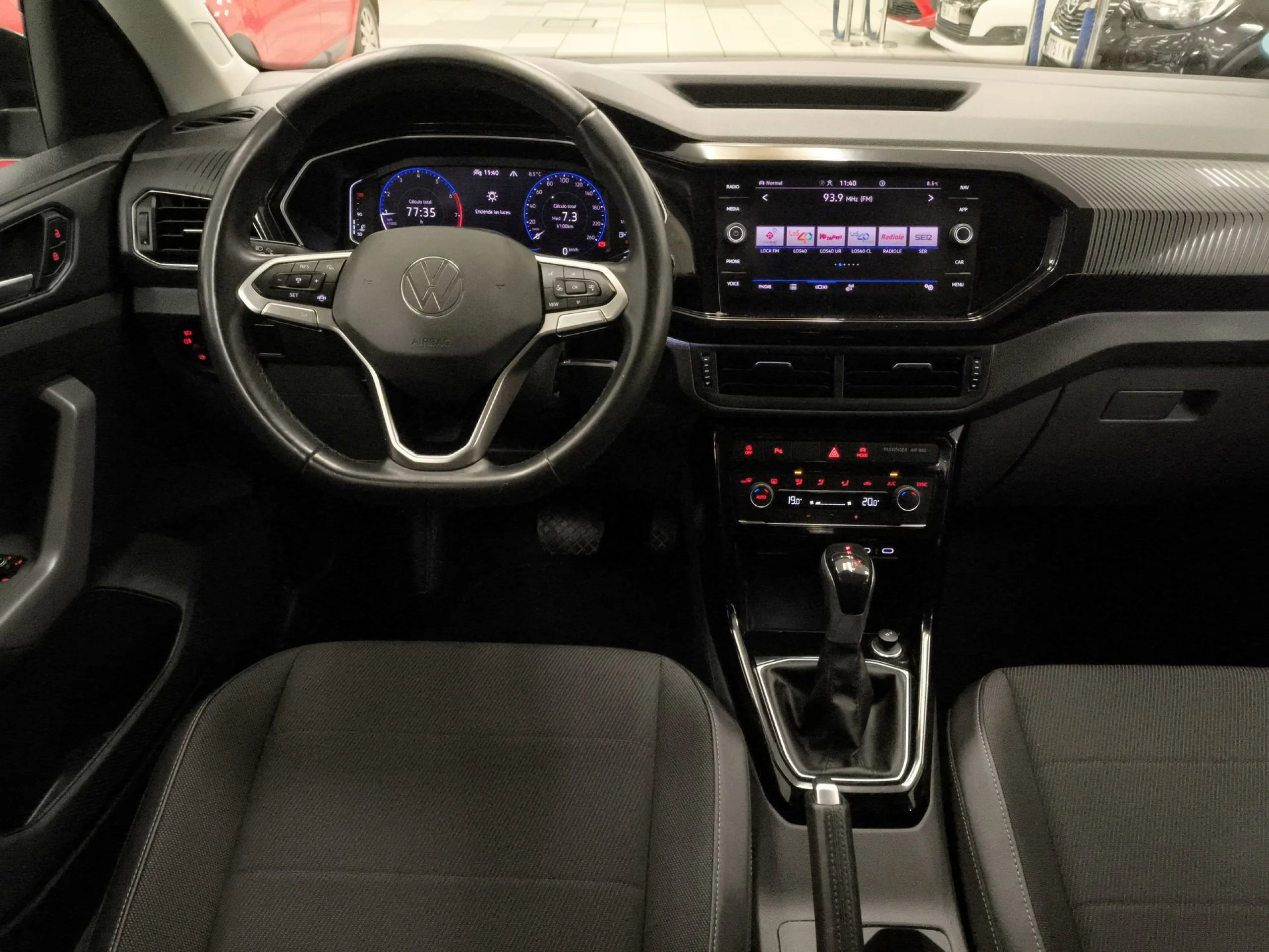 Volkswagen T-Cross Sport 1.0 TSI 81 kW (110 CV) DSG - Foto 17