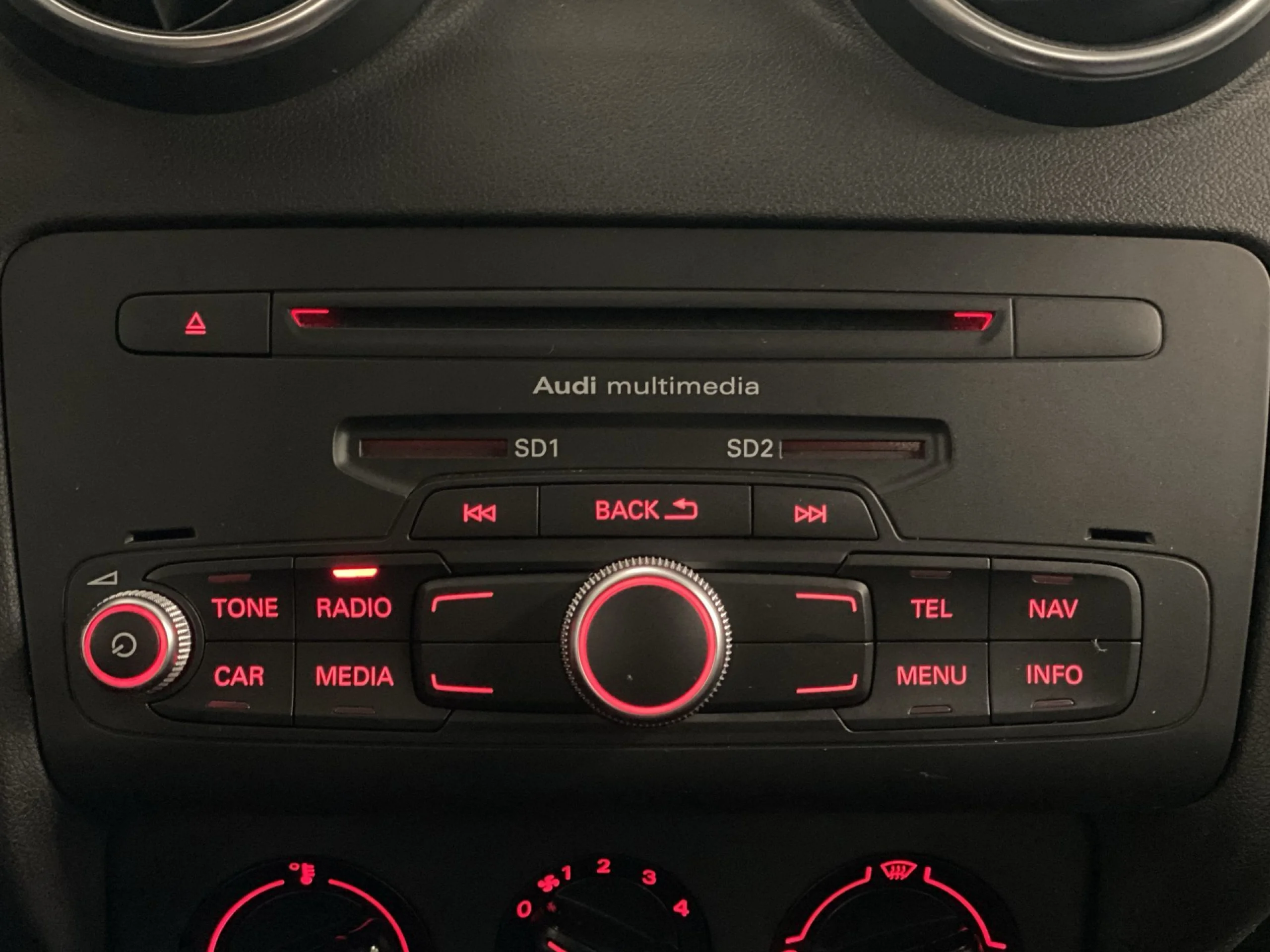 Audi A1 Attraction 1.6 TDI 77 kW (105 CV) - Foto 13