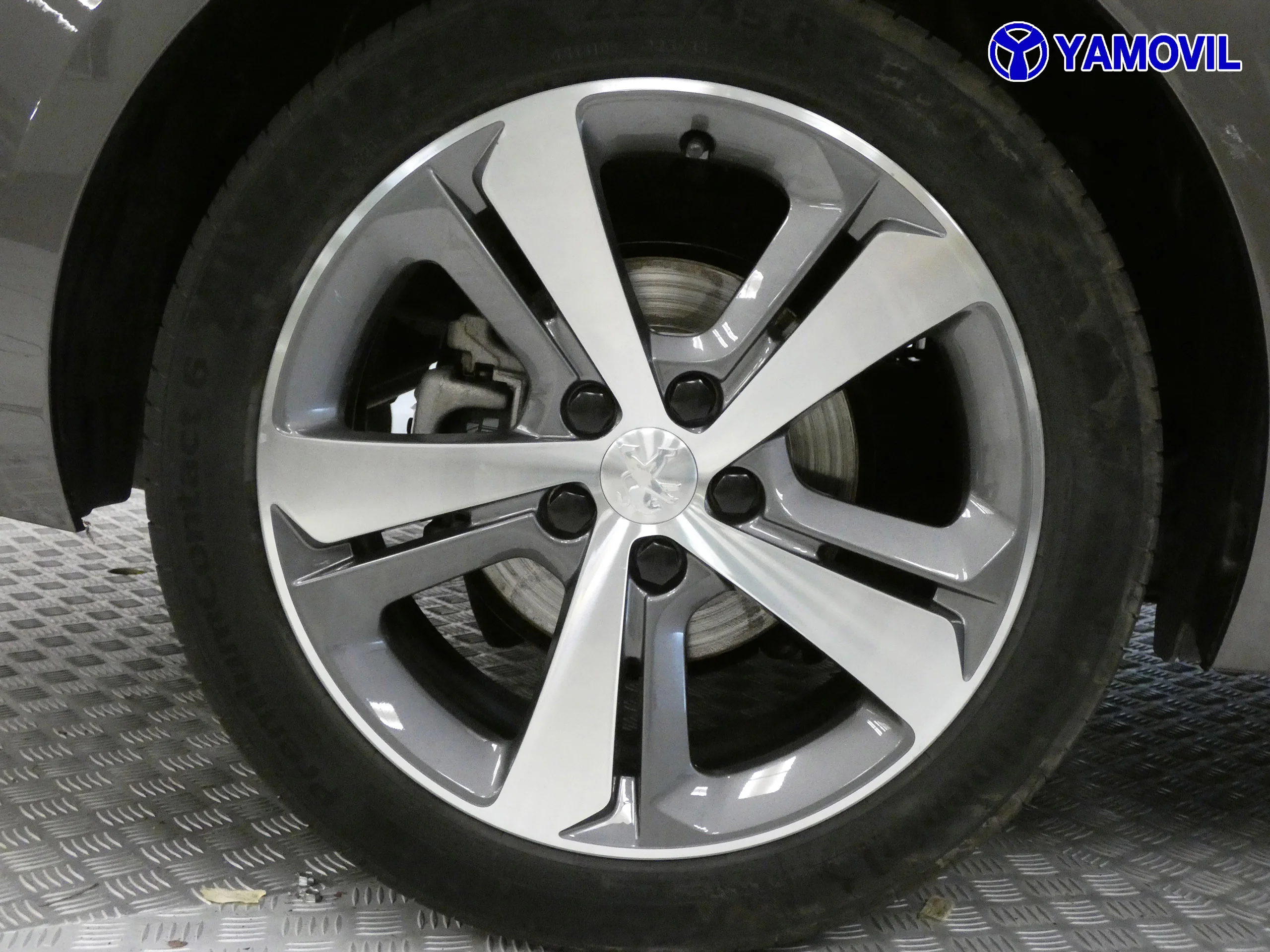 Peugeot 308 1.2 PURETECH ALLRUE 5P - Foto 11