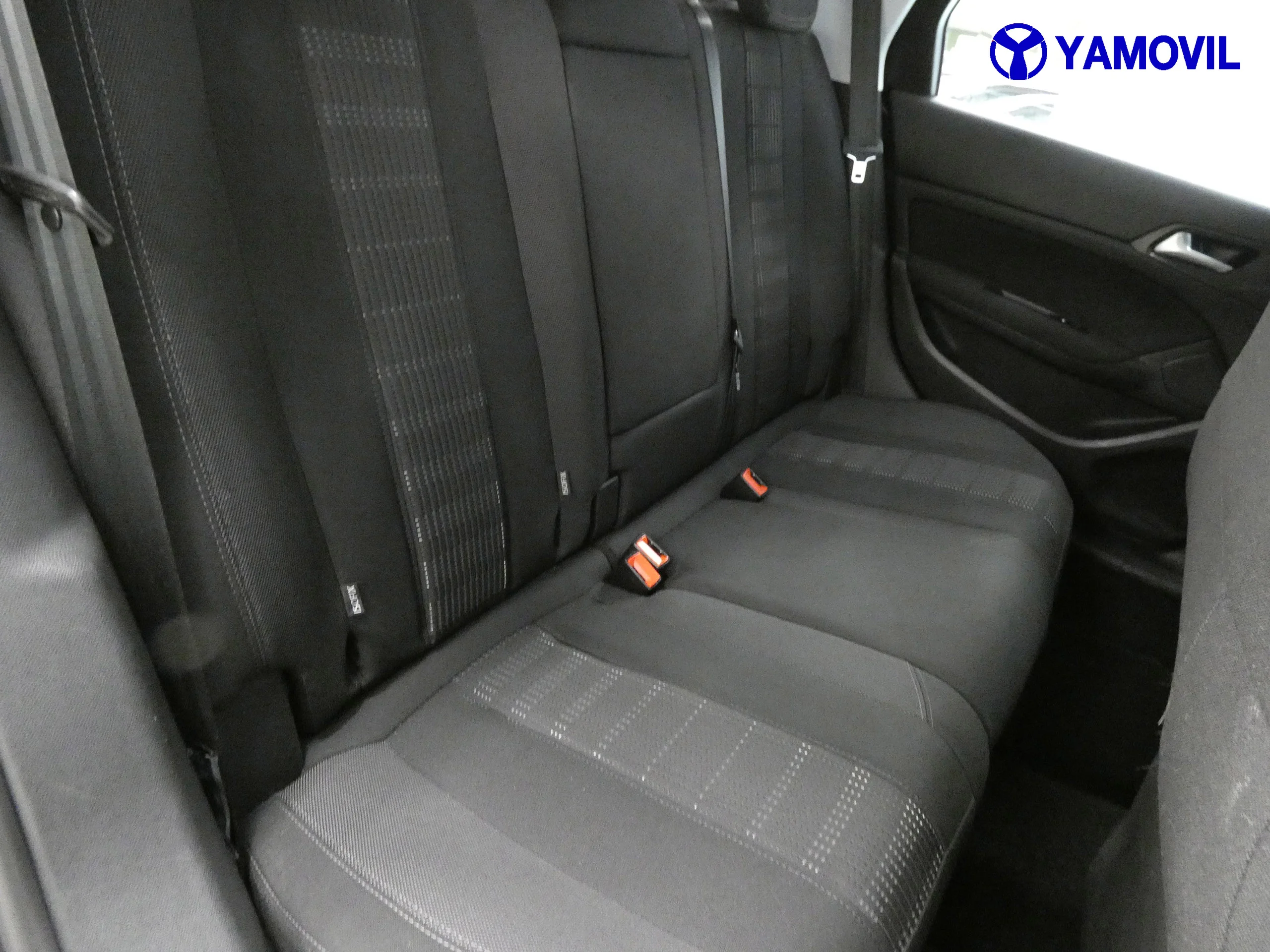 Peugeot 308 1.2 PURETECH ALLRUE 5P - Foto 16